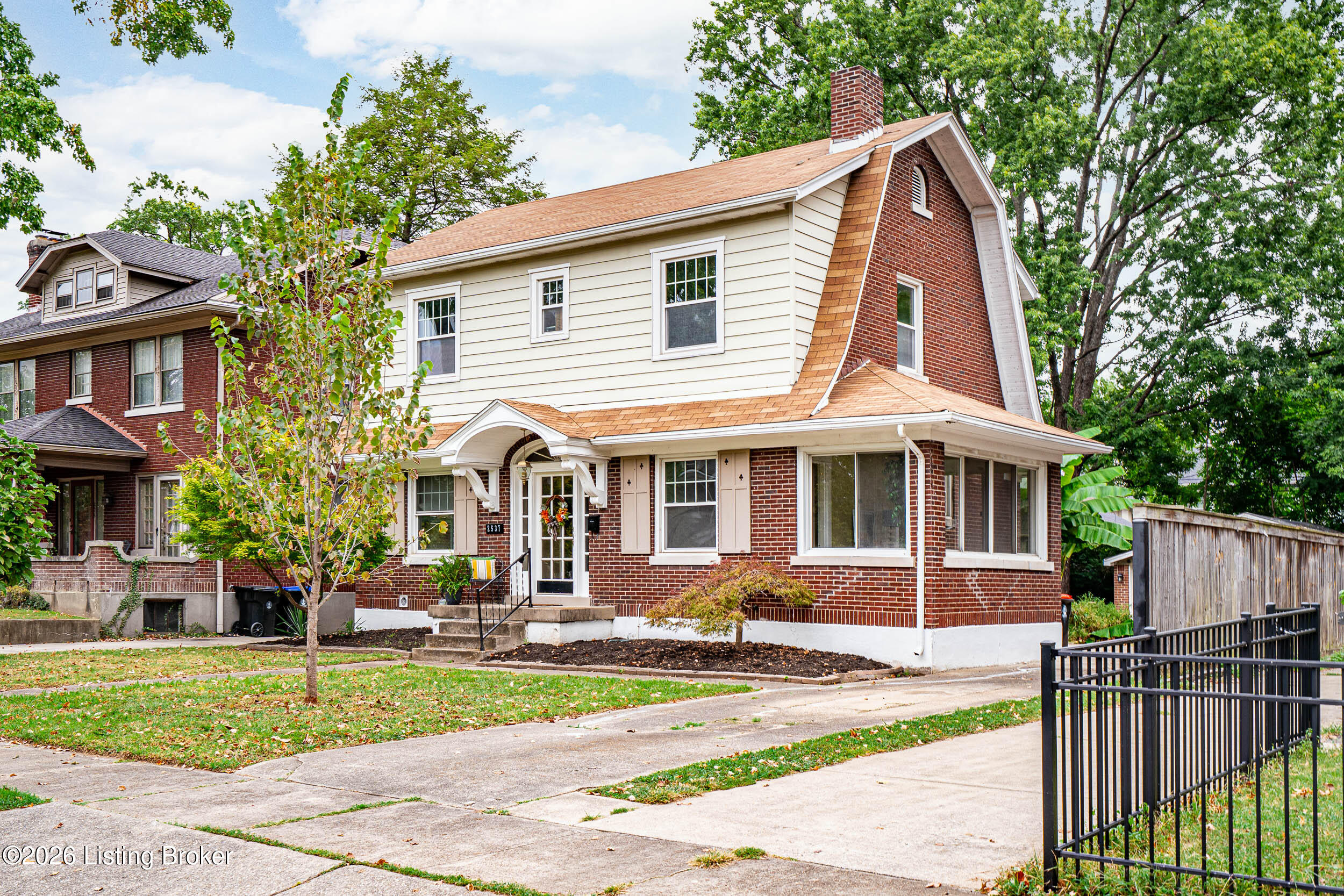 2537 Carolina Ave Property Photo 4