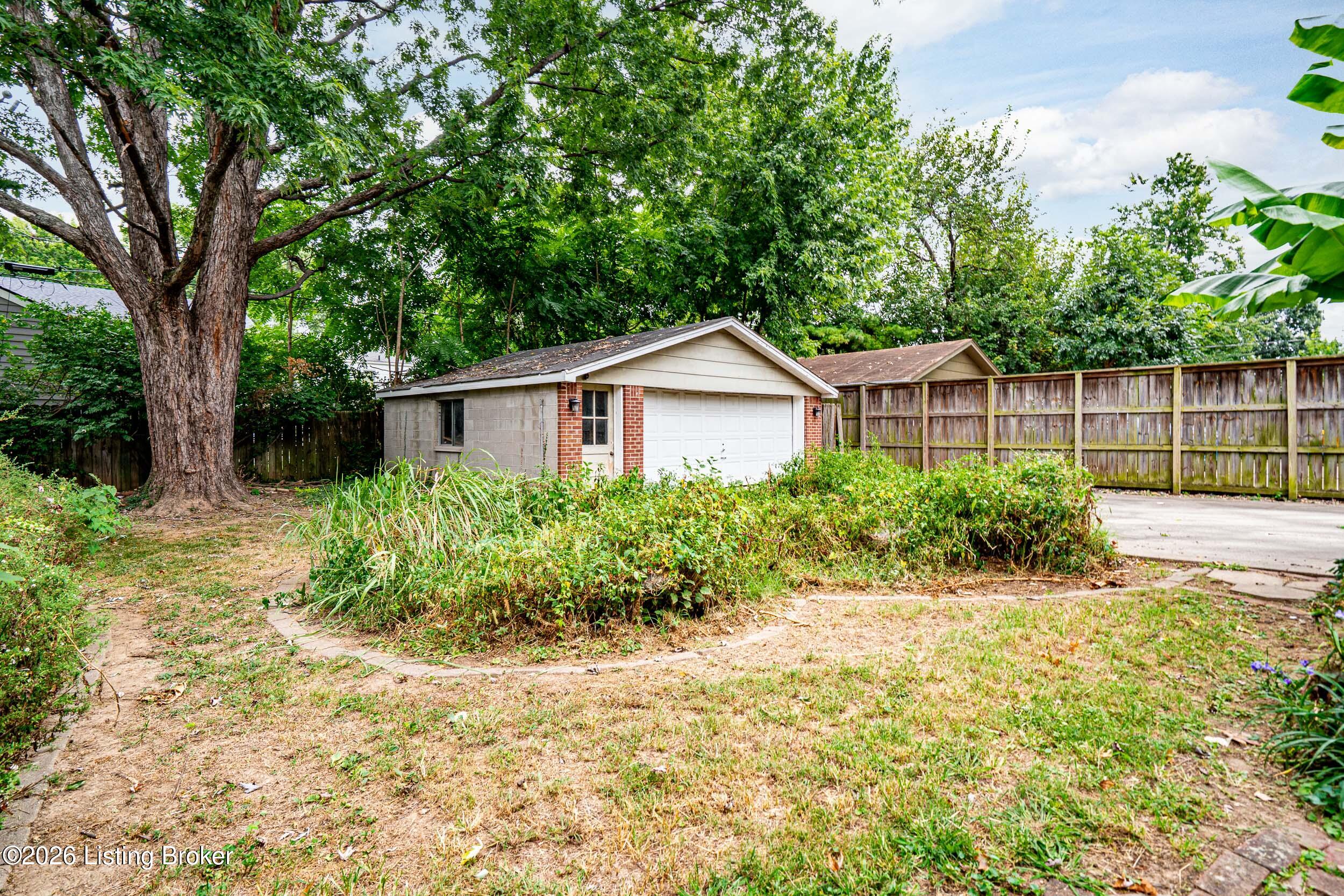2537 Carolina Ave Property Photo 6