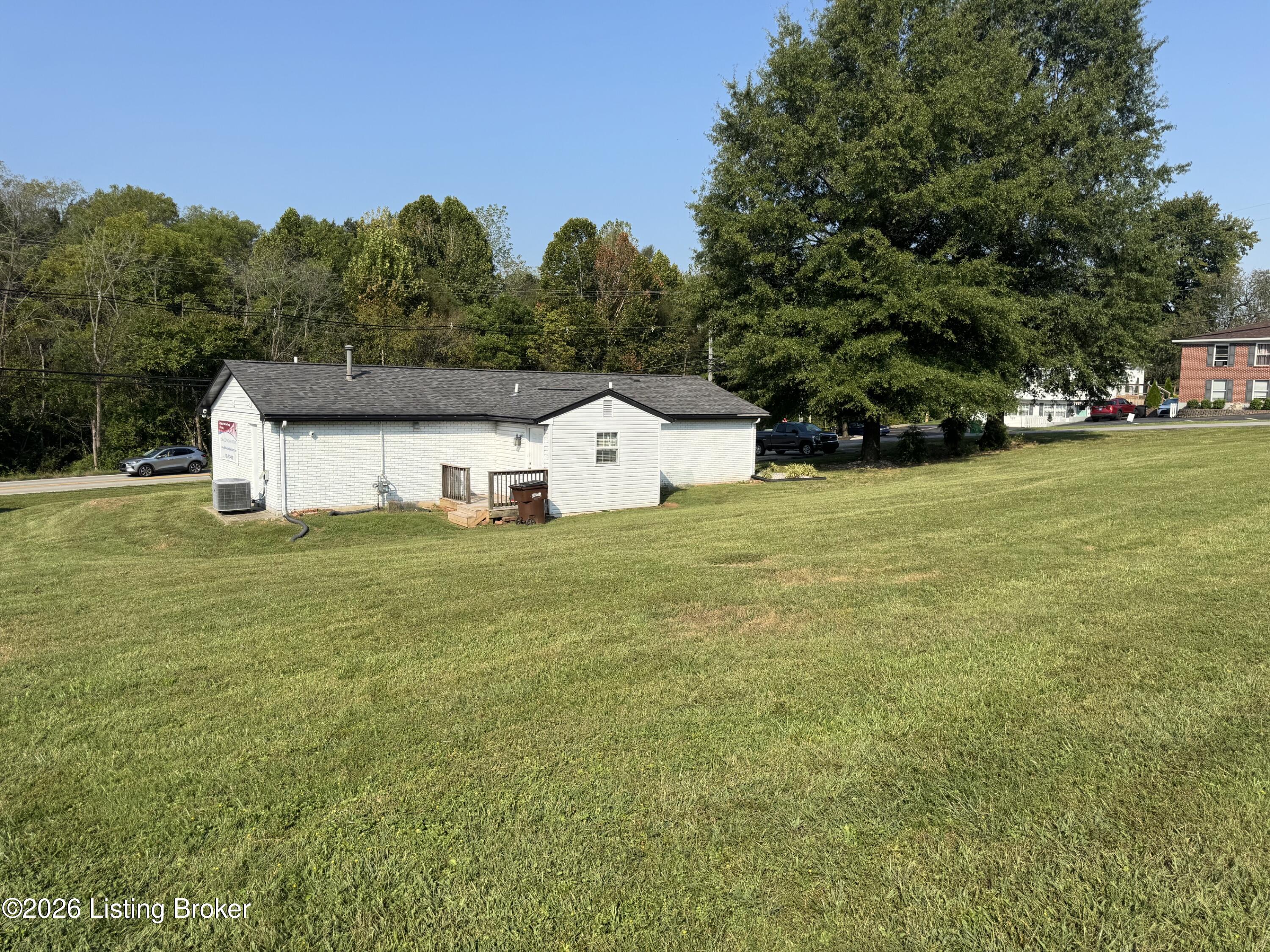 119 Topfield Rd Property Photo 2