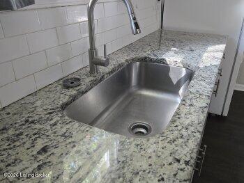 1412 Lynnhurst Ave Property Photo 2