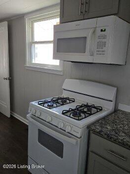 1412 Lynnhurst Ave Property Photo 3