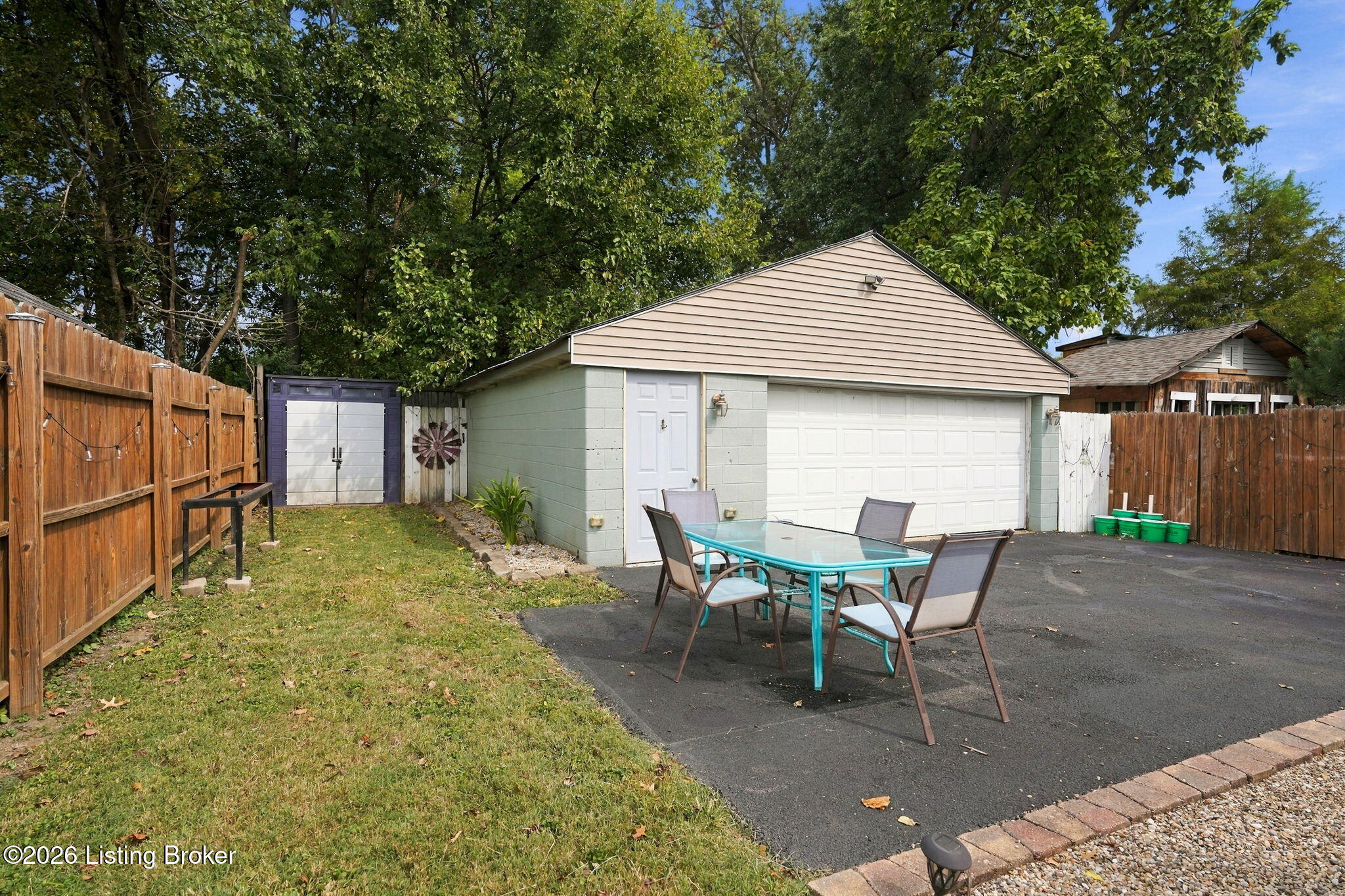 123 Ottawa Ave Property Photo 7