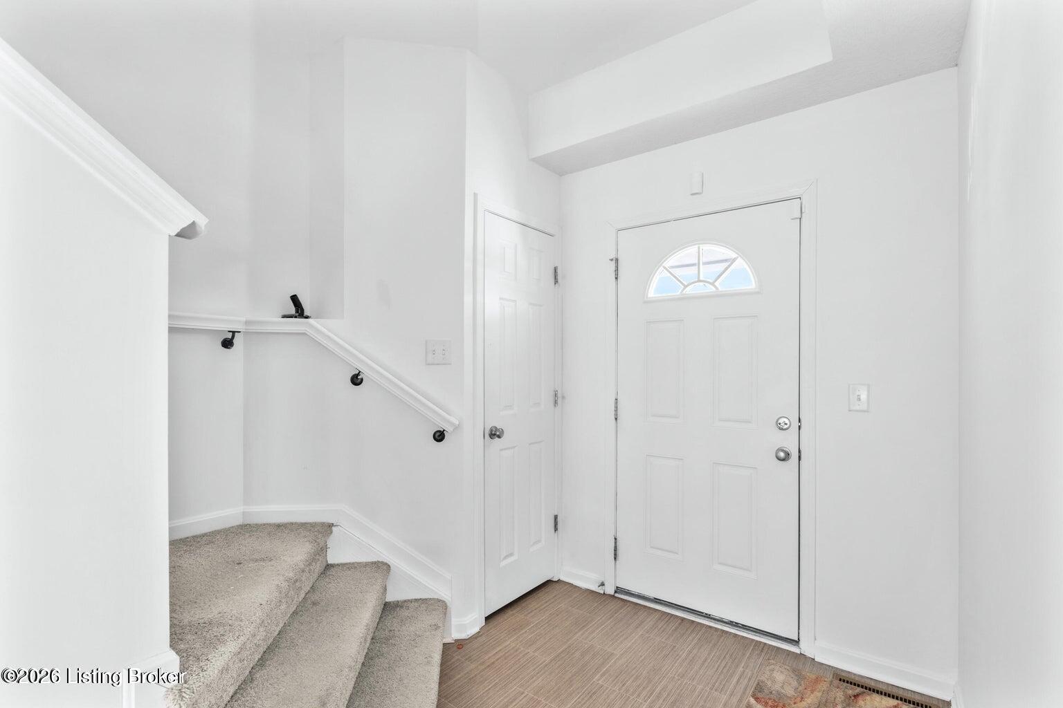 149 Mountain Stone Ct Property Photo 3