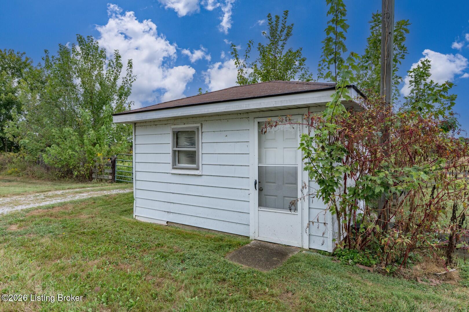 2924 Caney Creek Rd Property Photo 16