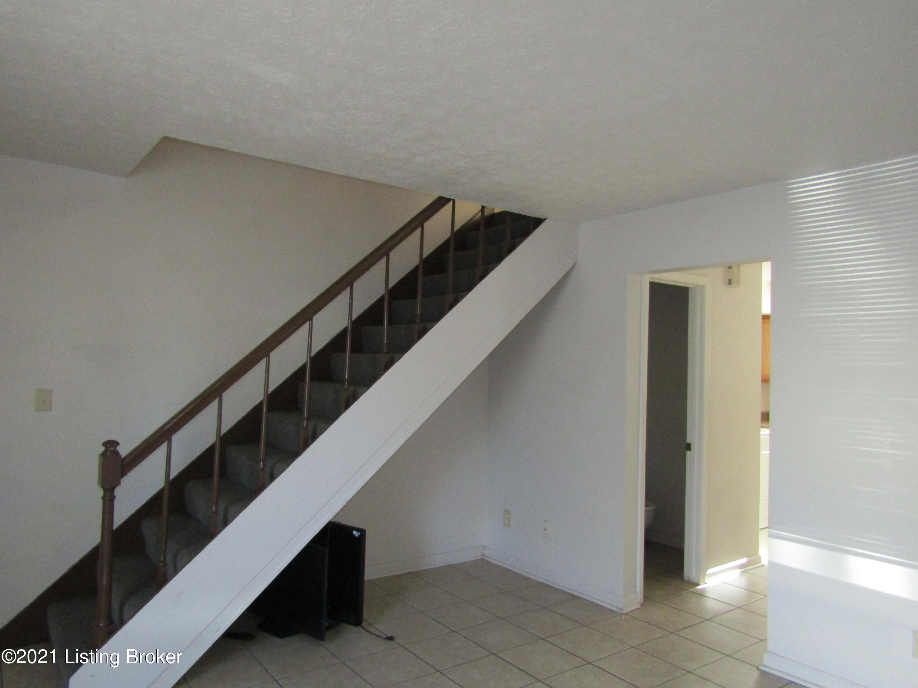 114 E Ashland Ave 114 Property Photo 2