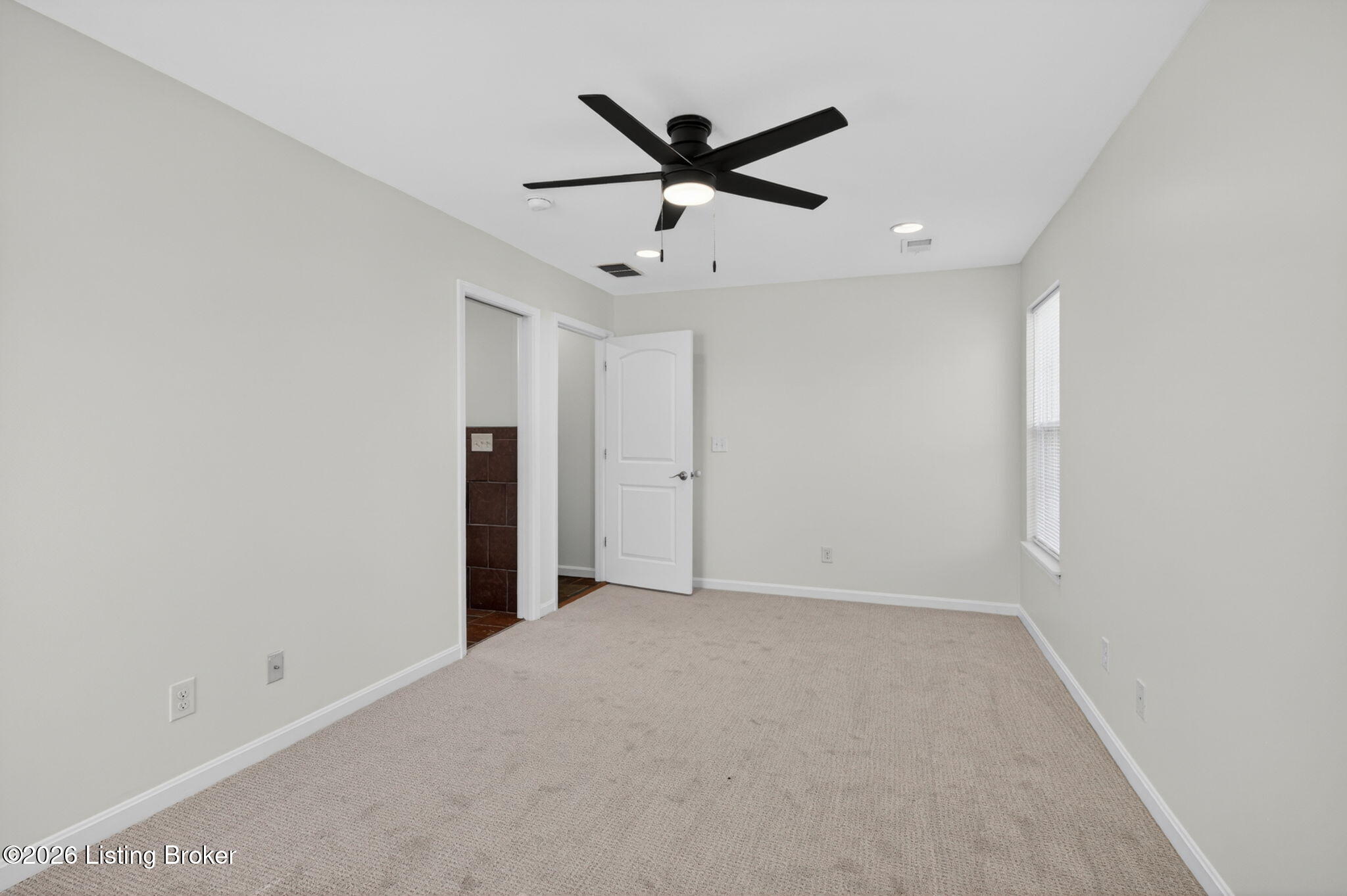 4327 S 1st St Property Photo 13