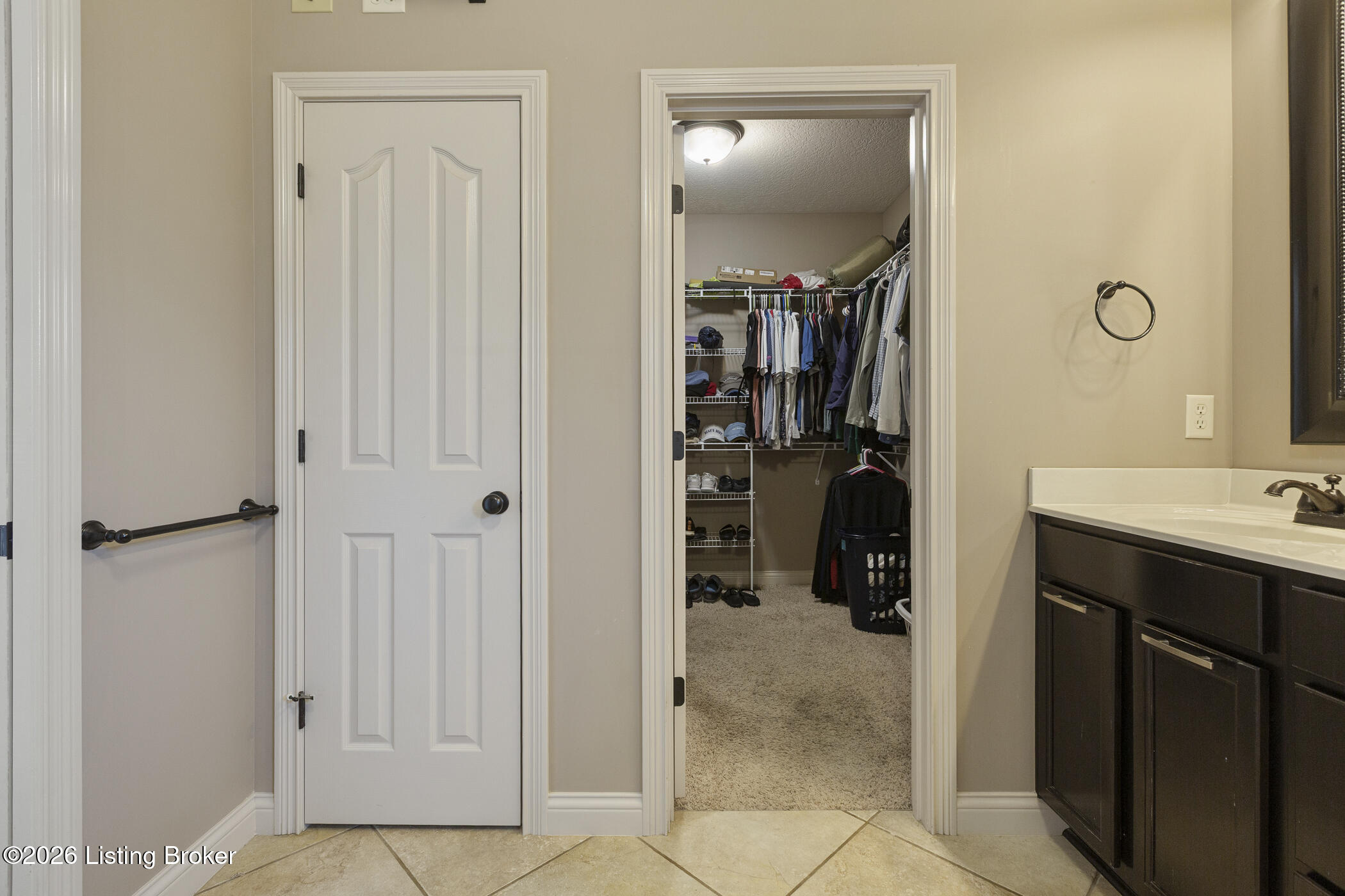 4063 Viewcrest Loop Property Photo 16
