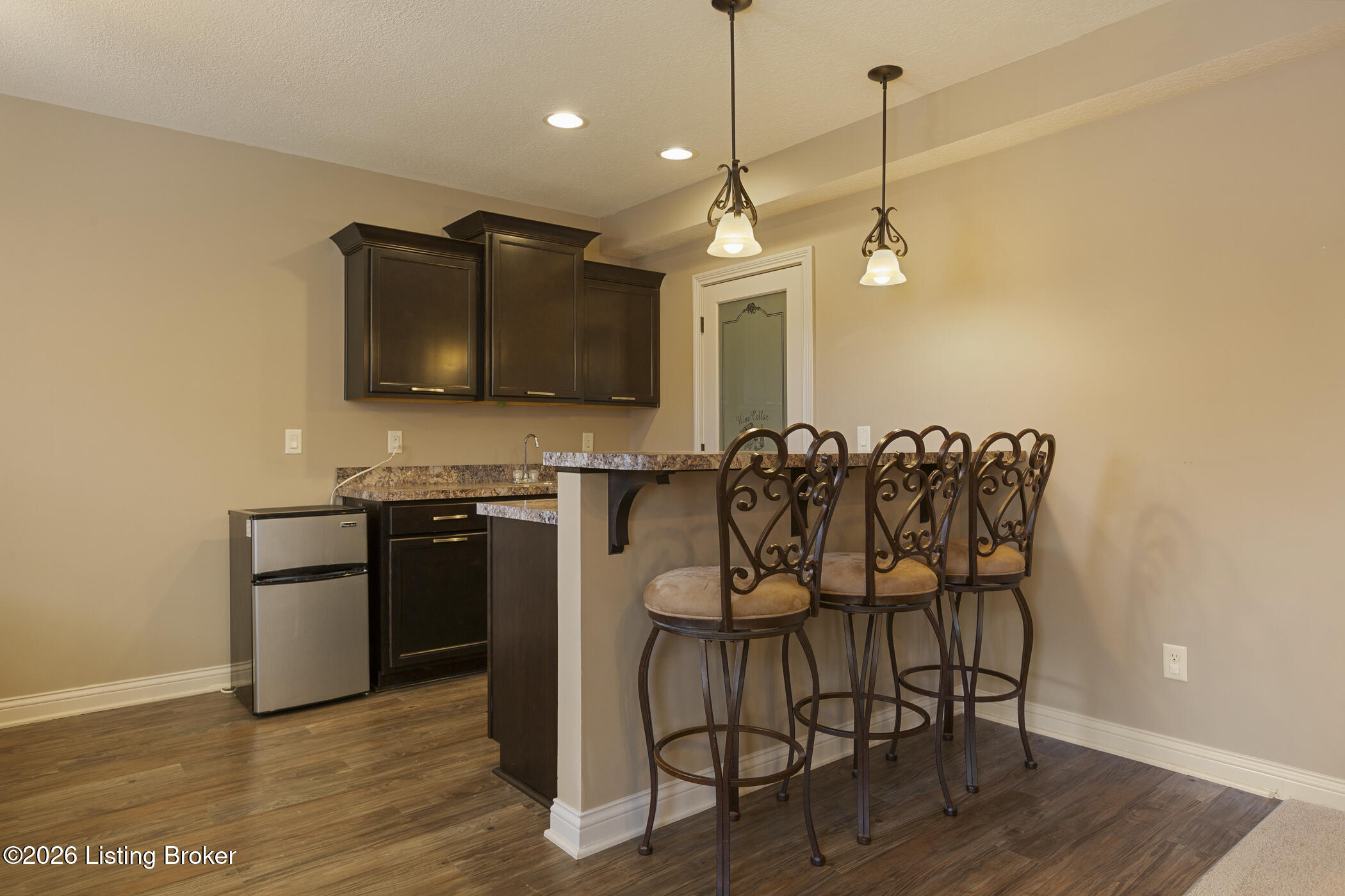 4063 Viewcrest Loop Property Photo 26
