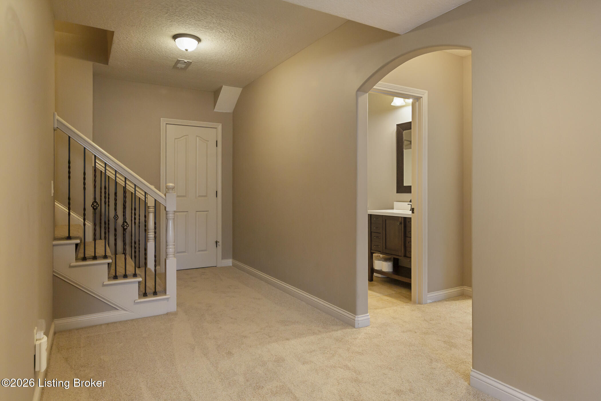 4063 Viewcrest Loop Property Photo 28