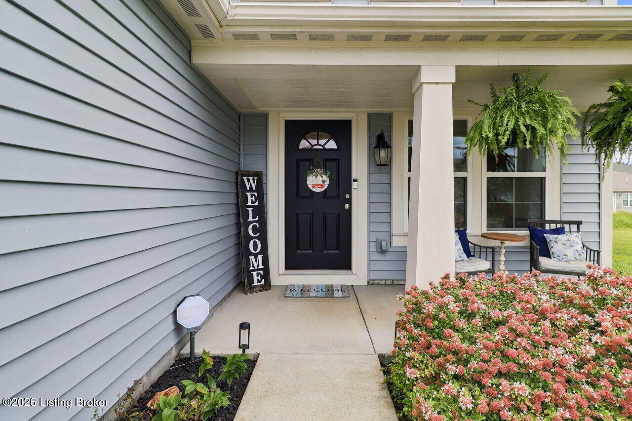 127 Eagles Crest Ct Property Photo 4
