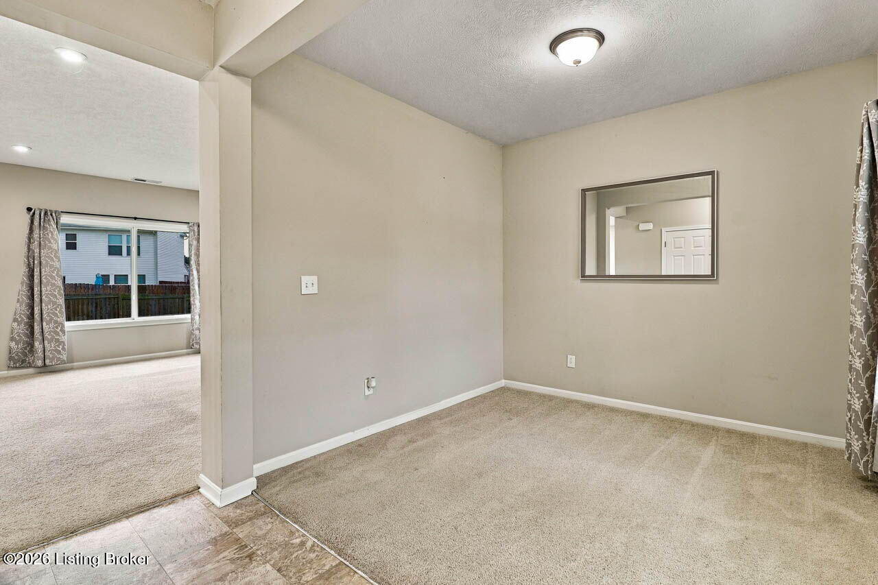 127 Eagles Crest Ct Property Photo 7