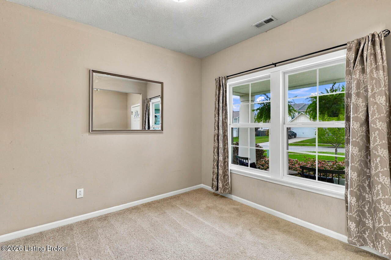 127 Eagles Crest Ct Property Photo 8