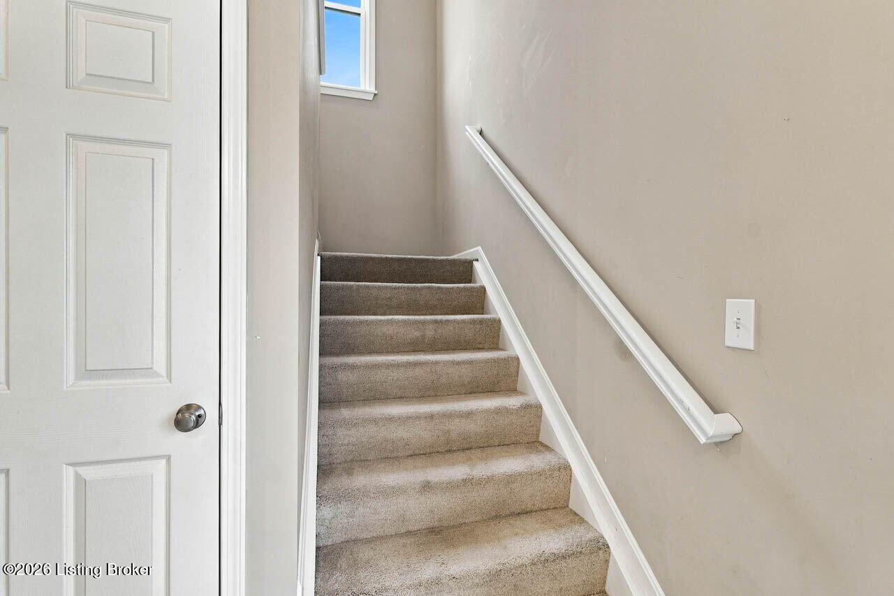 127 Eagles Crest Ct Property Photo 23