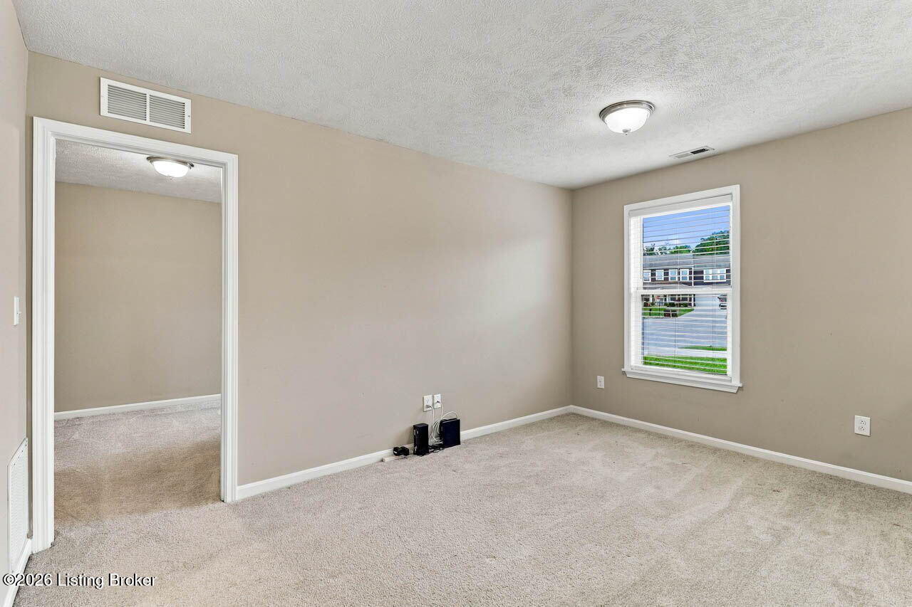 127 Eagles Crest Ct Property Photo 25