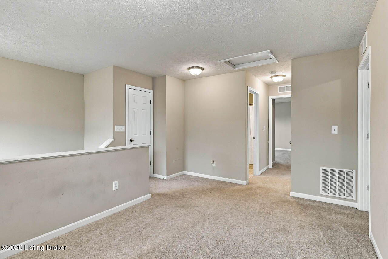 127 Eagles Crest Ct Property Photo 26