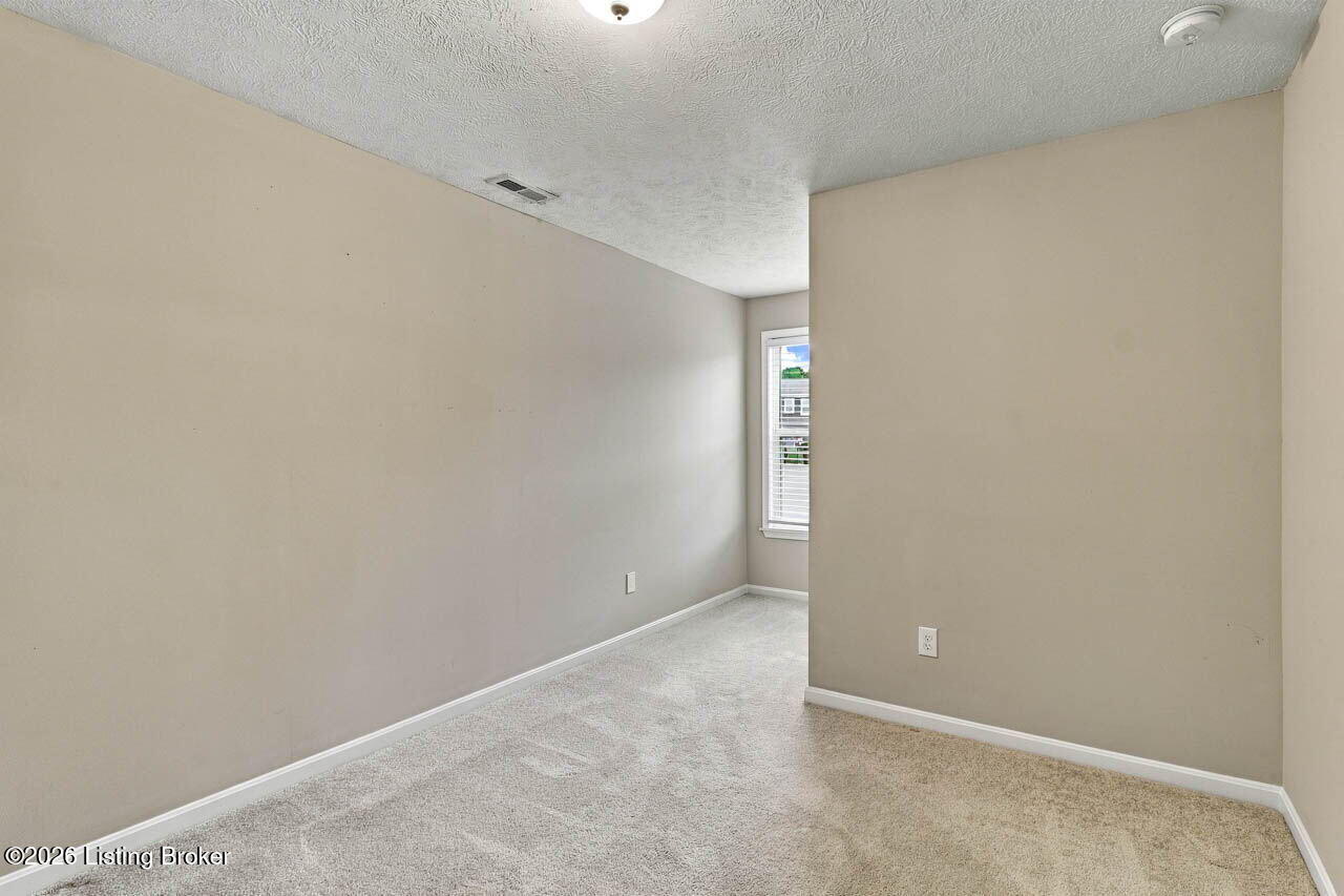 127 Eagles Crest Ct Property Photo 27
