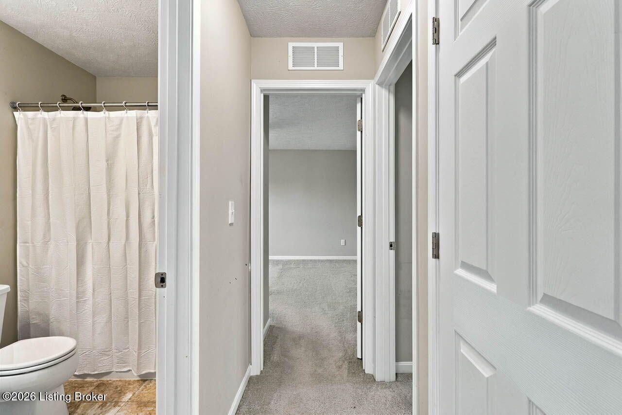 127 Eagles Crest Ct Property Photo 29