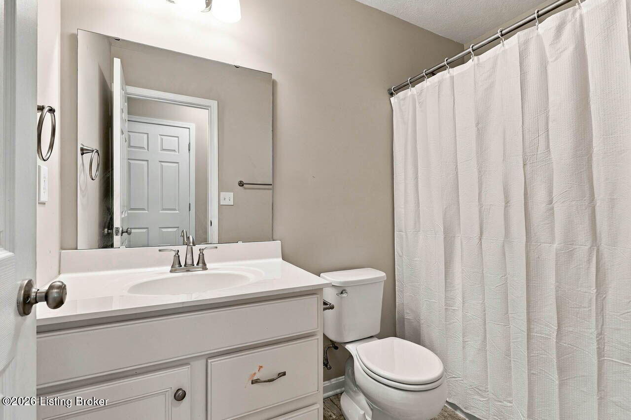 127 Eagles Crest Ct Property Photo 32