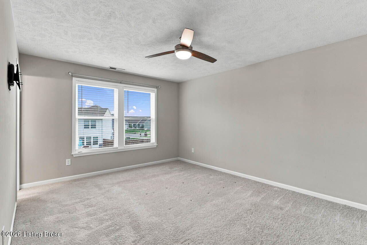 127 Eagles Crest Ct Property Photo 33