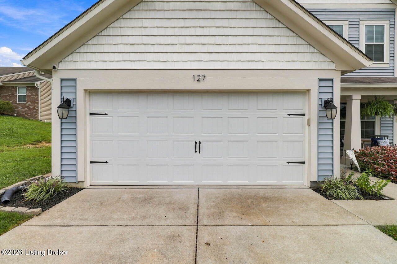 127 Eagles Crest Ct Property Photo 43