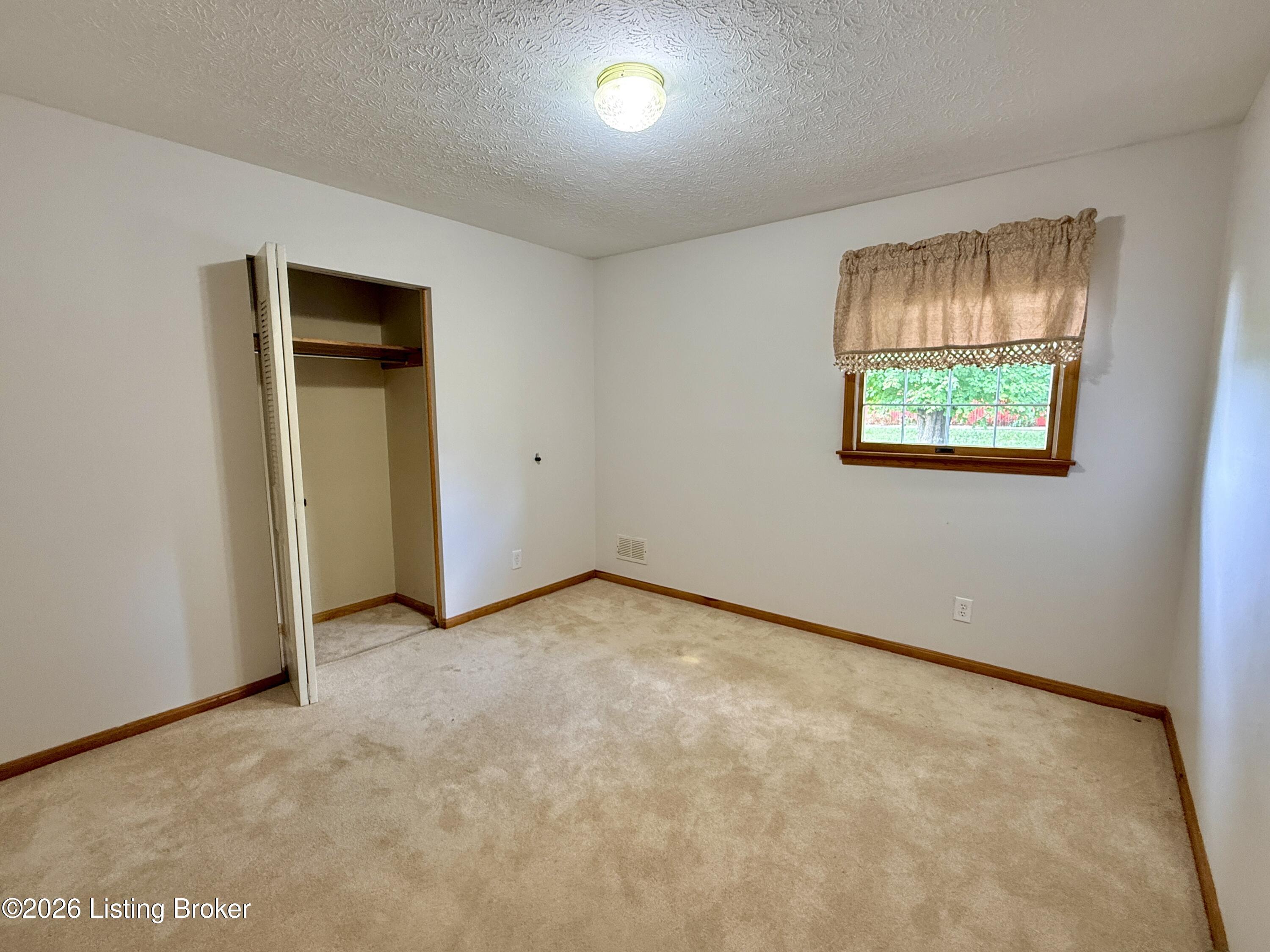 4198 Springfield Rd Property Photo 21