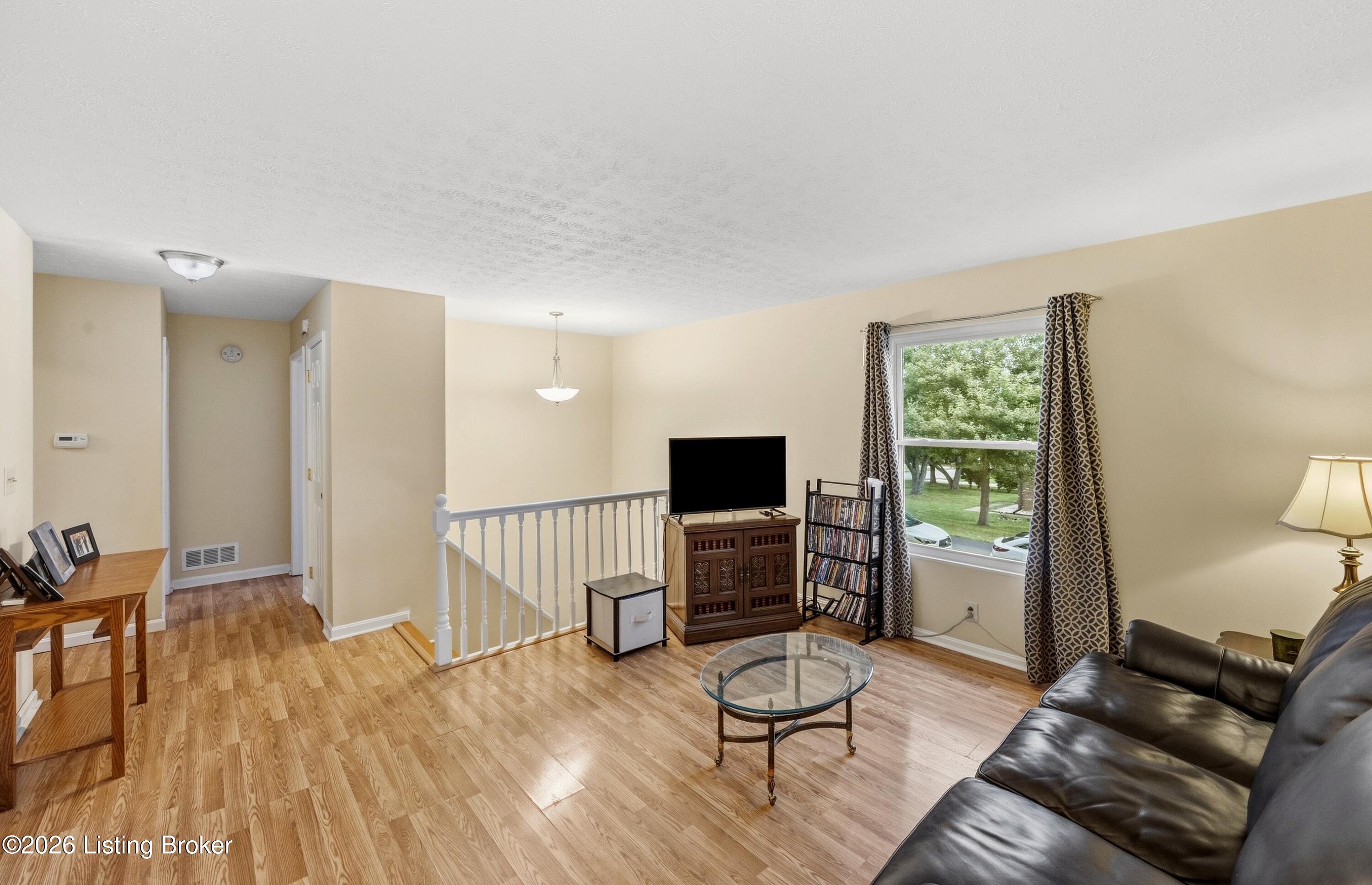 9300 Hillridge Dr Property Photo 5