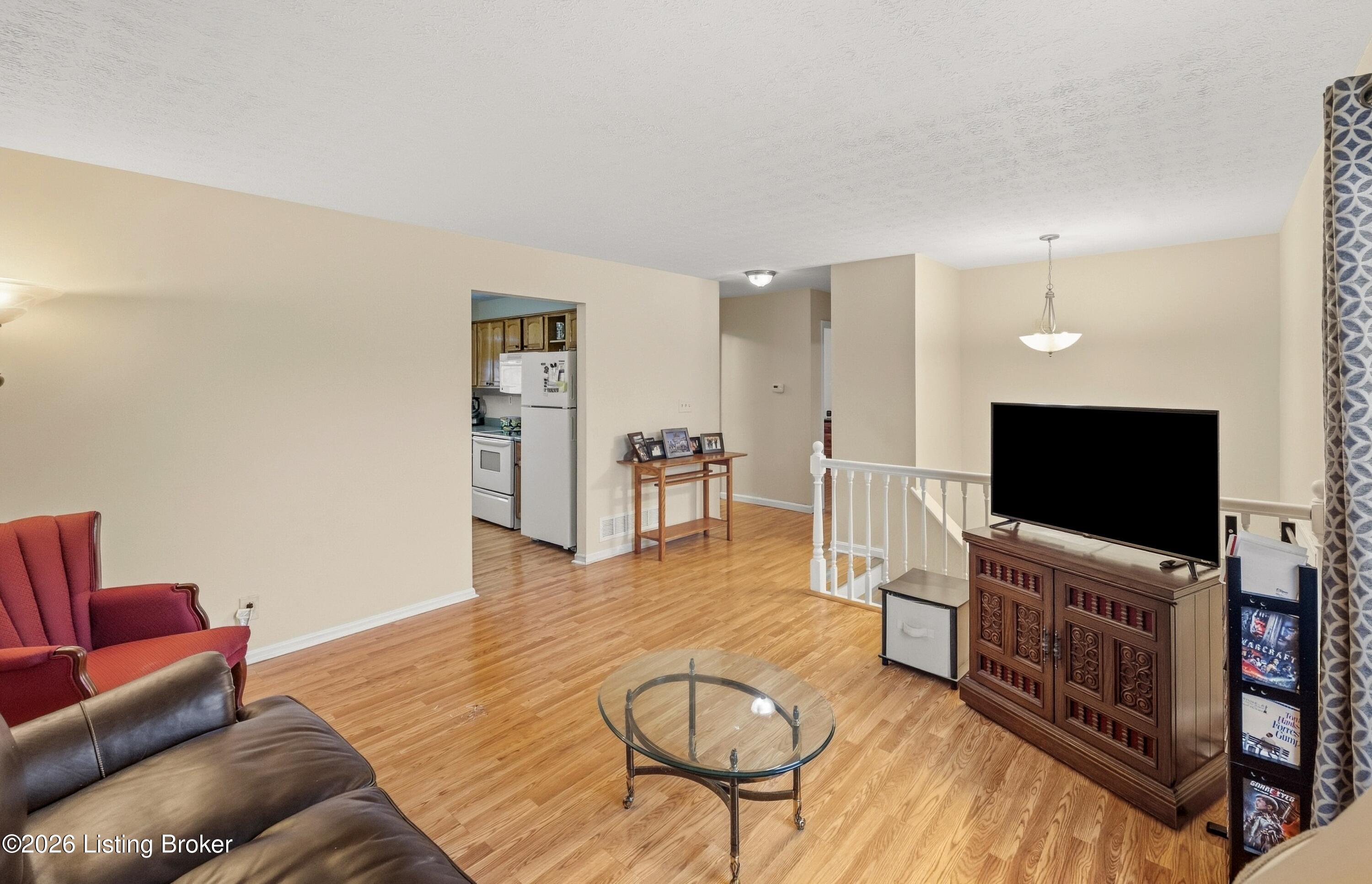 9300 Hillridge Dr Property Photo 6