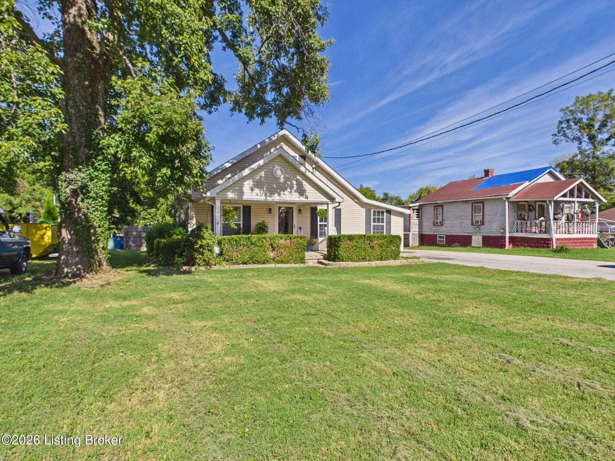 6617 W Orell Rd Property Photo 3
