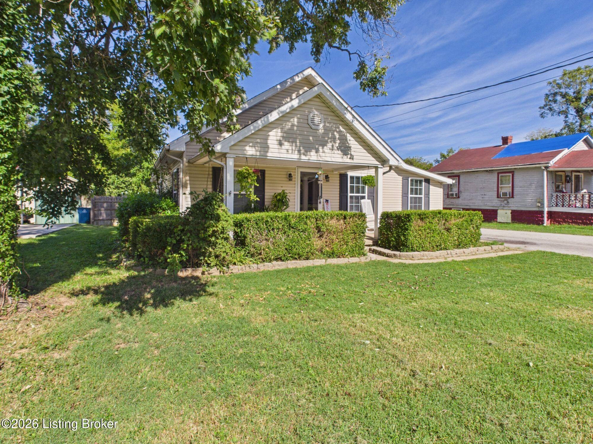 6617 W Orell Rd Property Photo 4