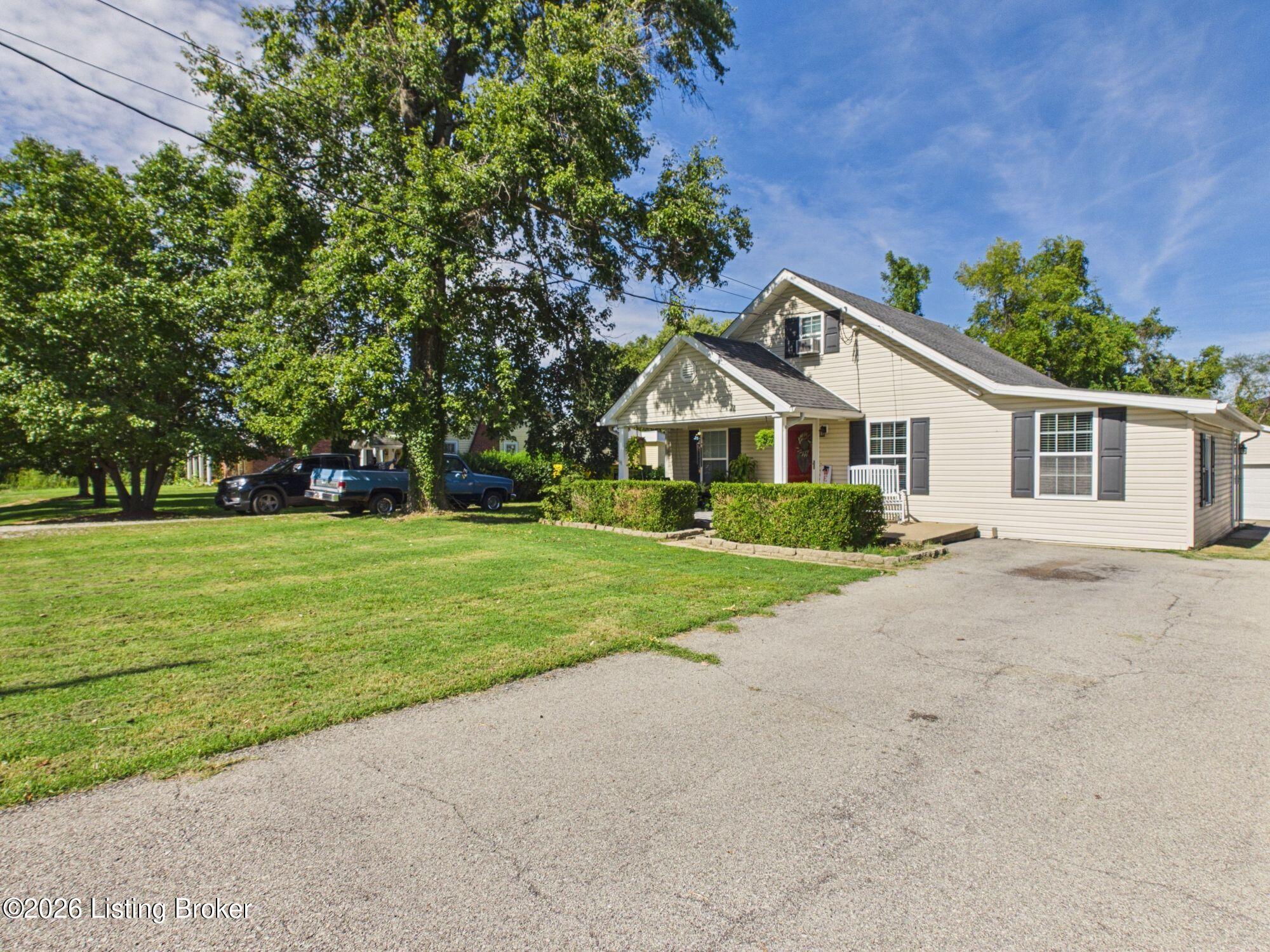 6617 W Orell Rd Property Photo 7