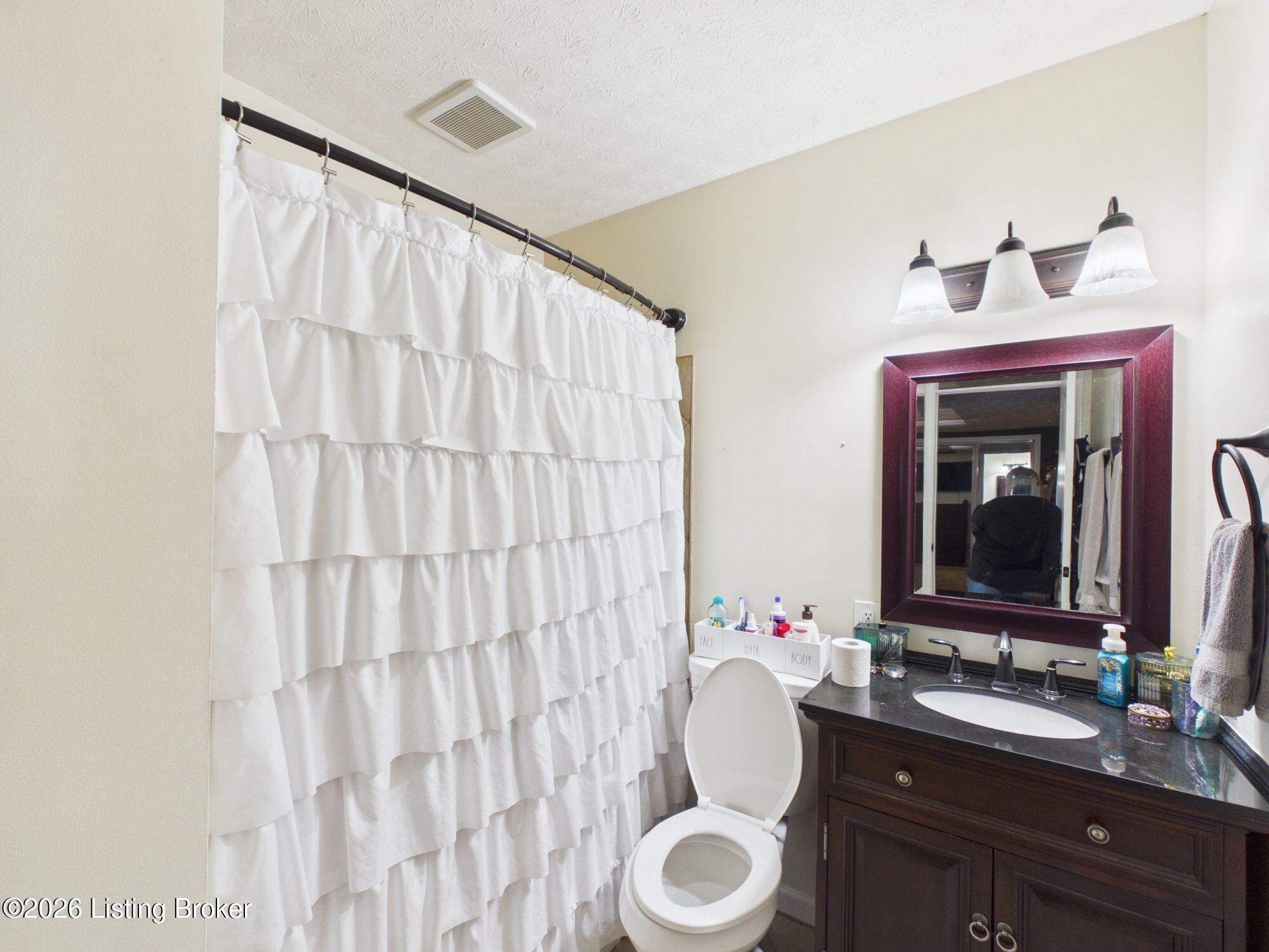 6617 W Orell Rd Property Photo 26