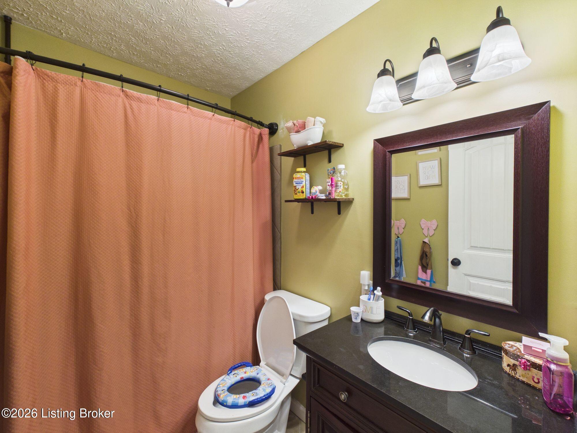 6617 W Orell Rd Property Photo 27