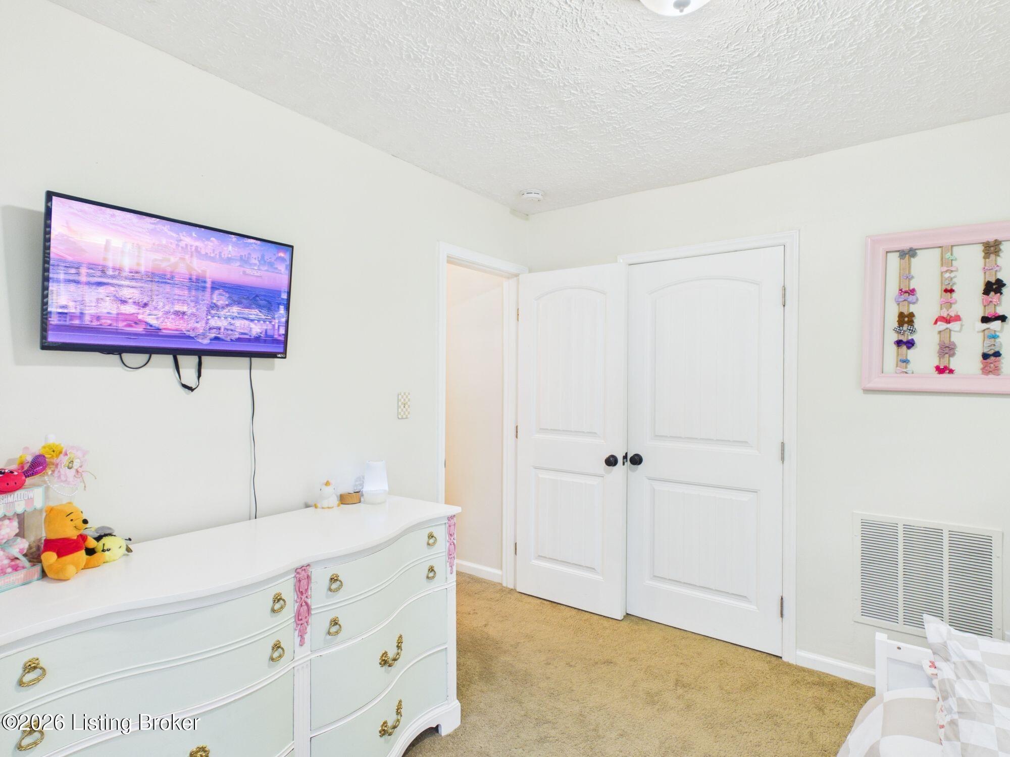 6617 W Orell Rd Property Photo 29