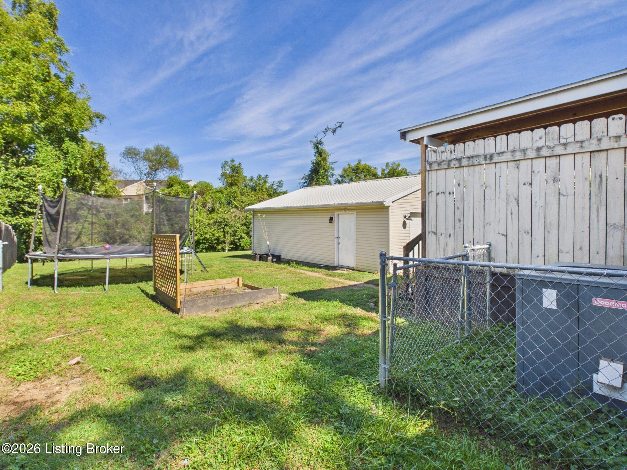6617 W Orell Rd Property Photo 42