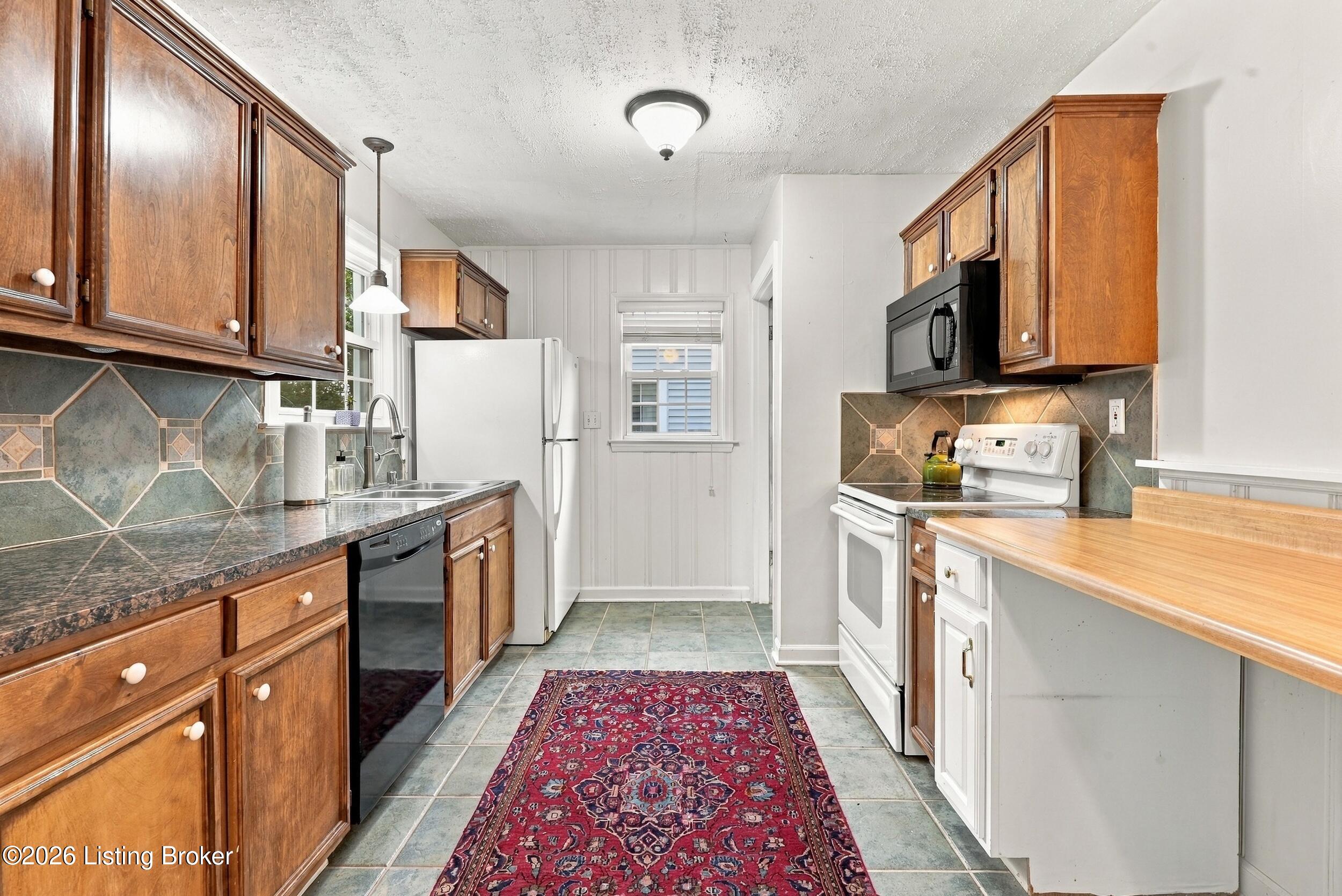 209 Bonner Ave Property Photo 8