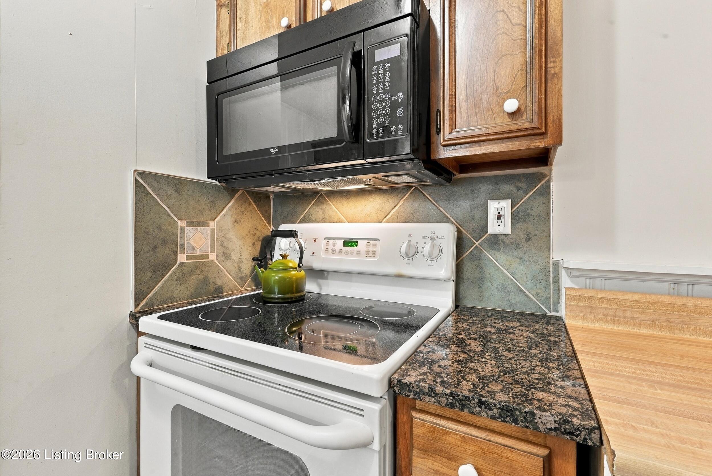 209 Bonner Ave Property Photo 10