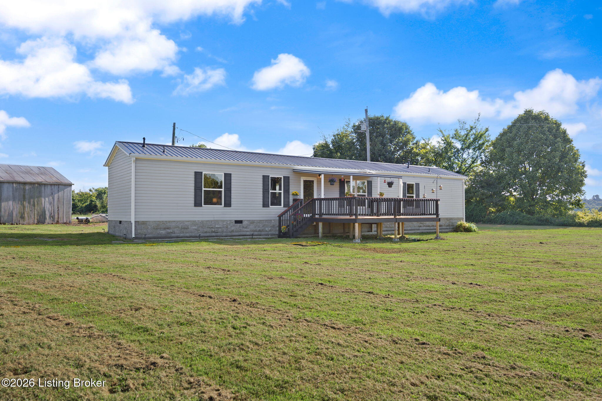 1185 Elliott Rd Property Photo 2