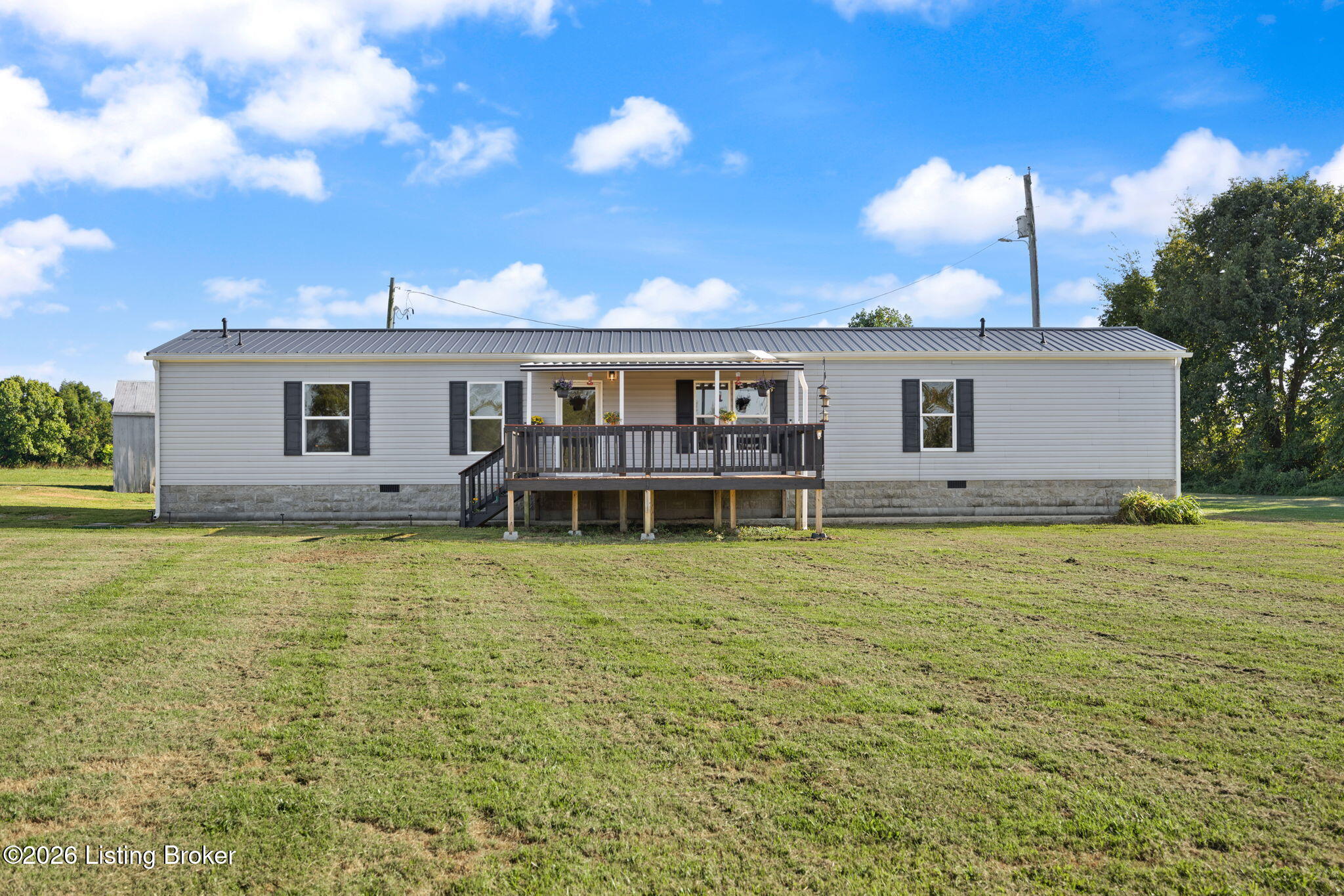 1185 Elliott Rd Property Photo 3