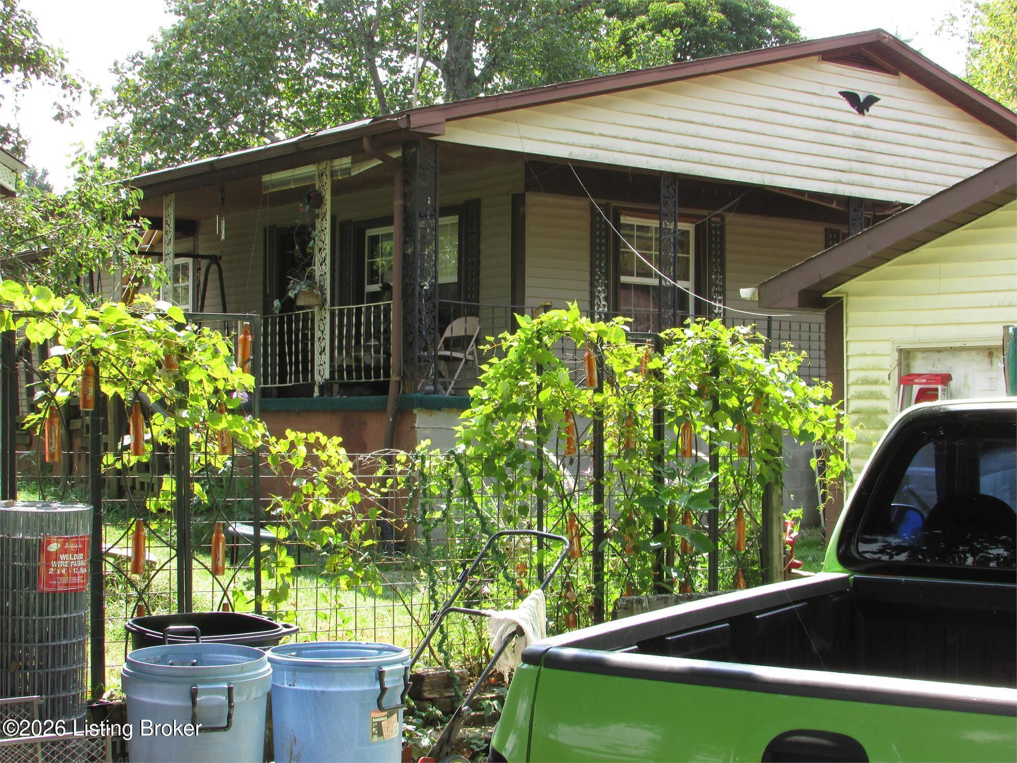 1669 N Grandview Church Rd Property Photo 1