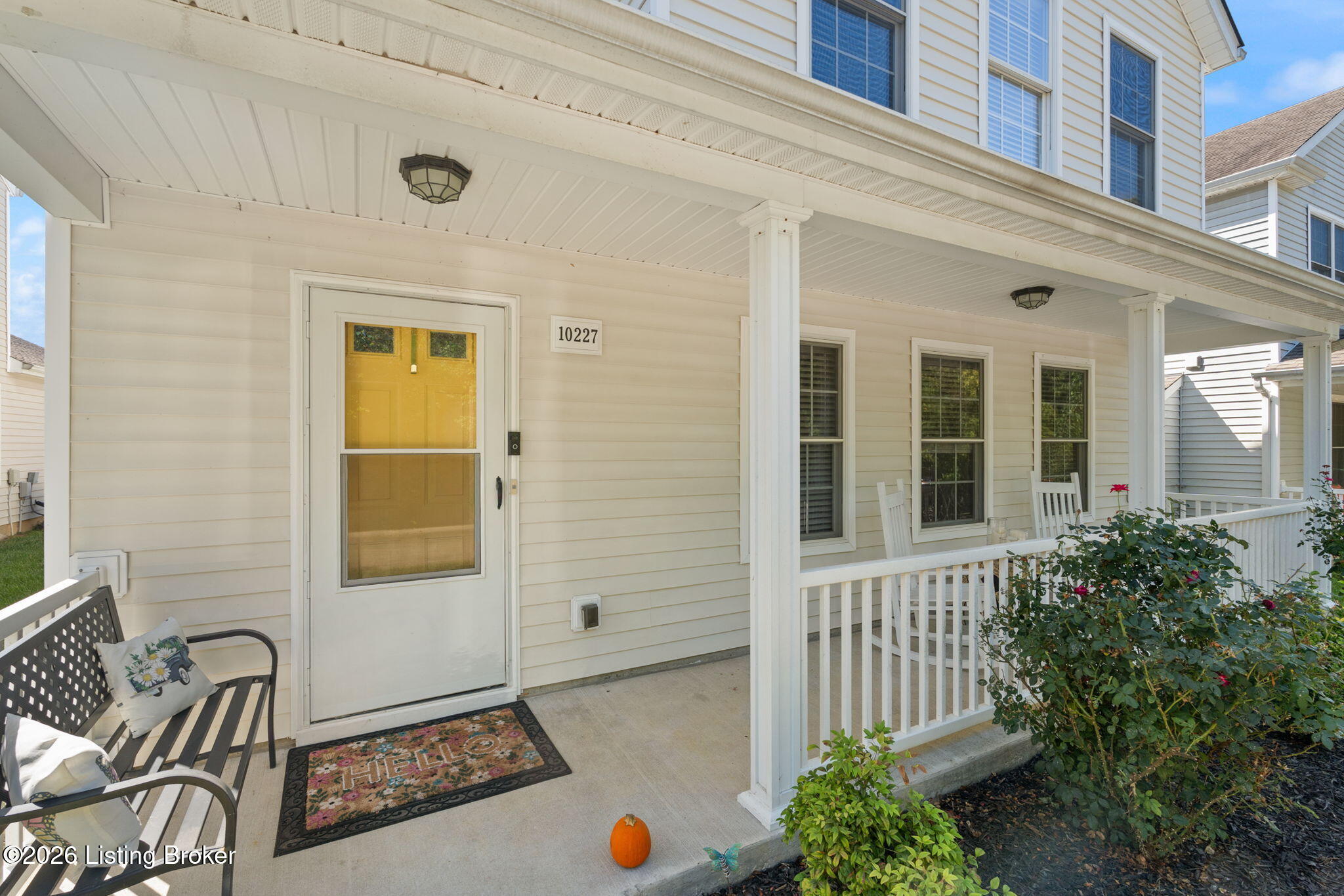 10227 Riverstone Cir Property Photo 3