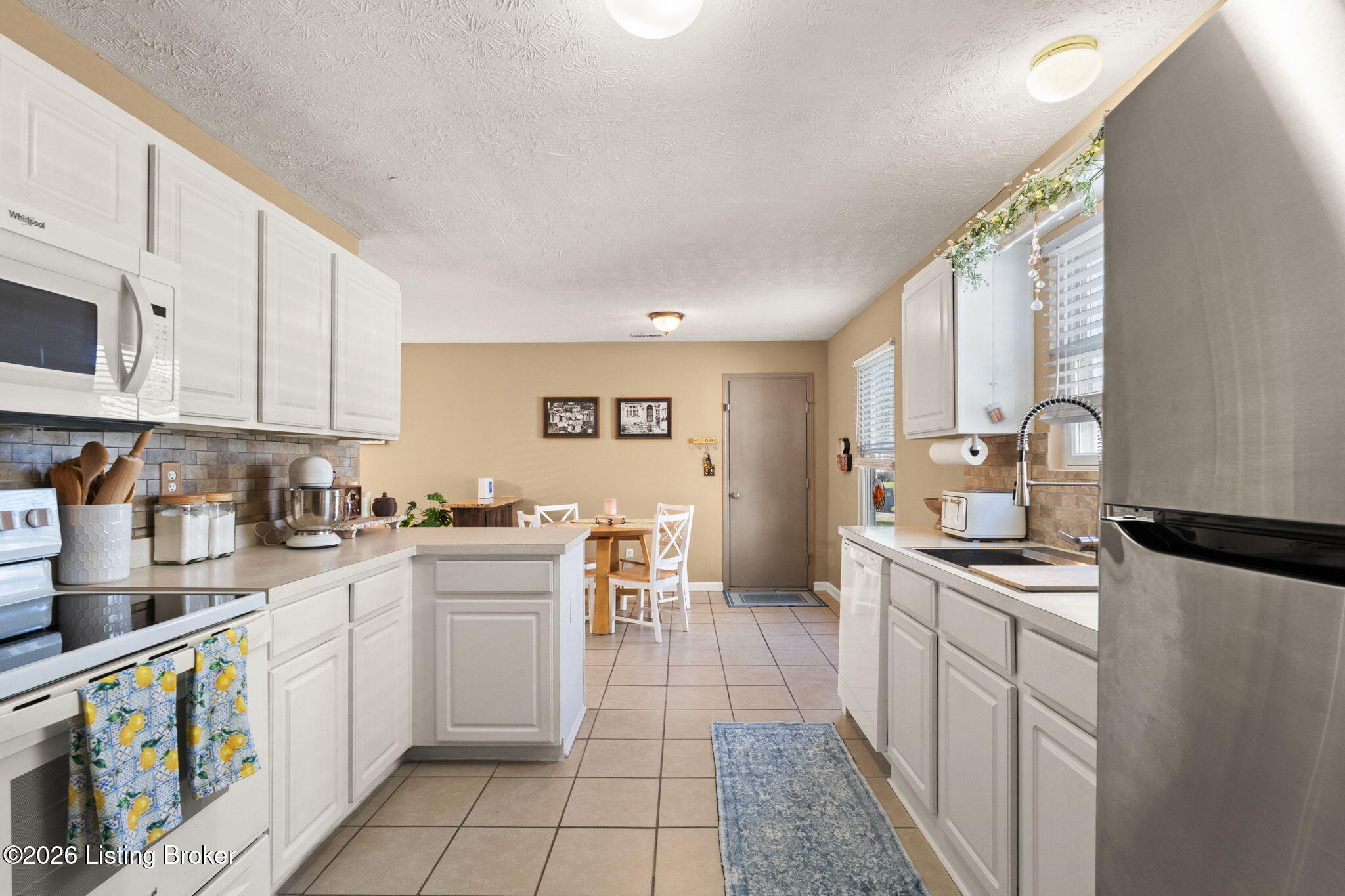 10227 Riverstone Cir Property Photo 14