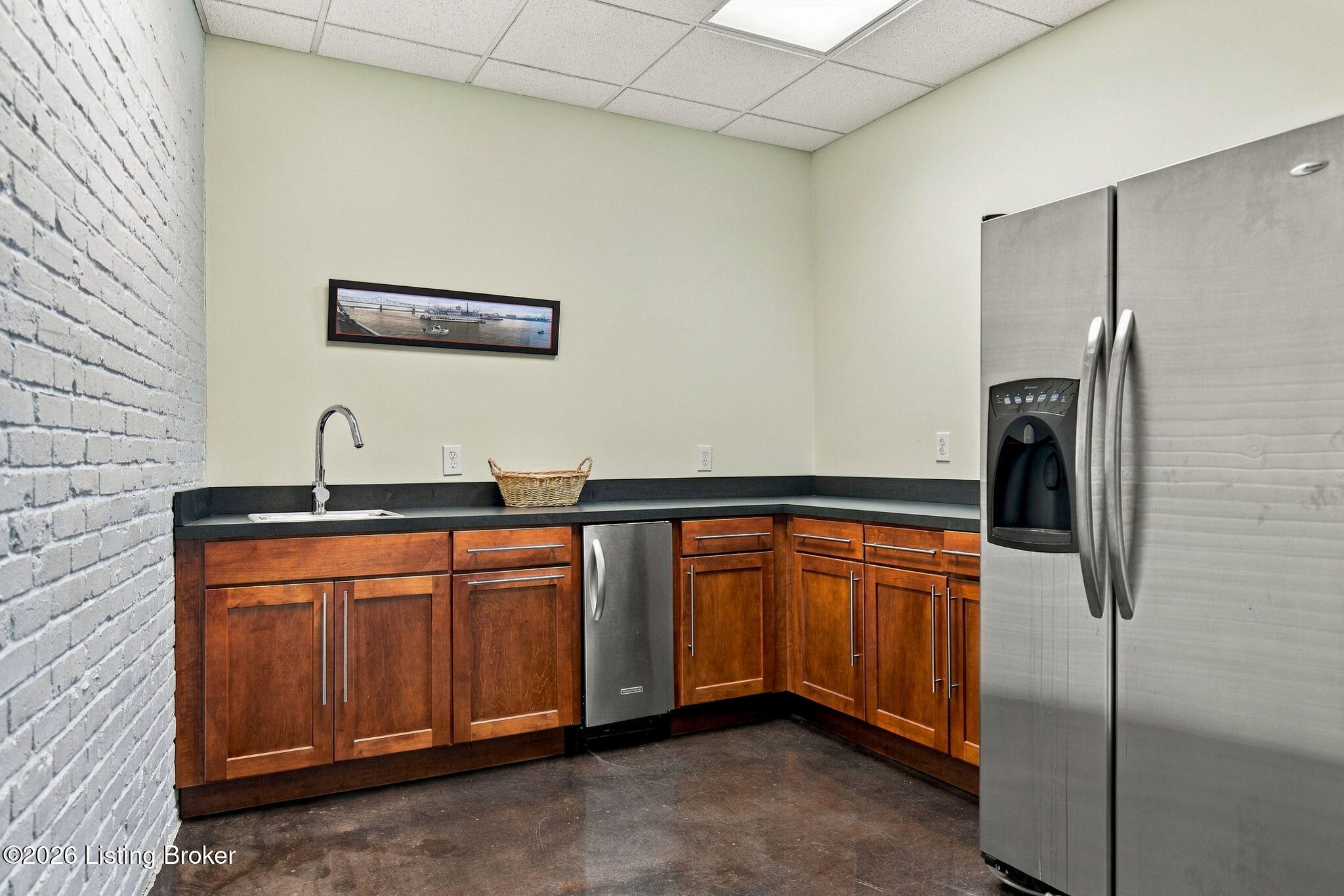 309 E Market St 302 Property Photo 51
