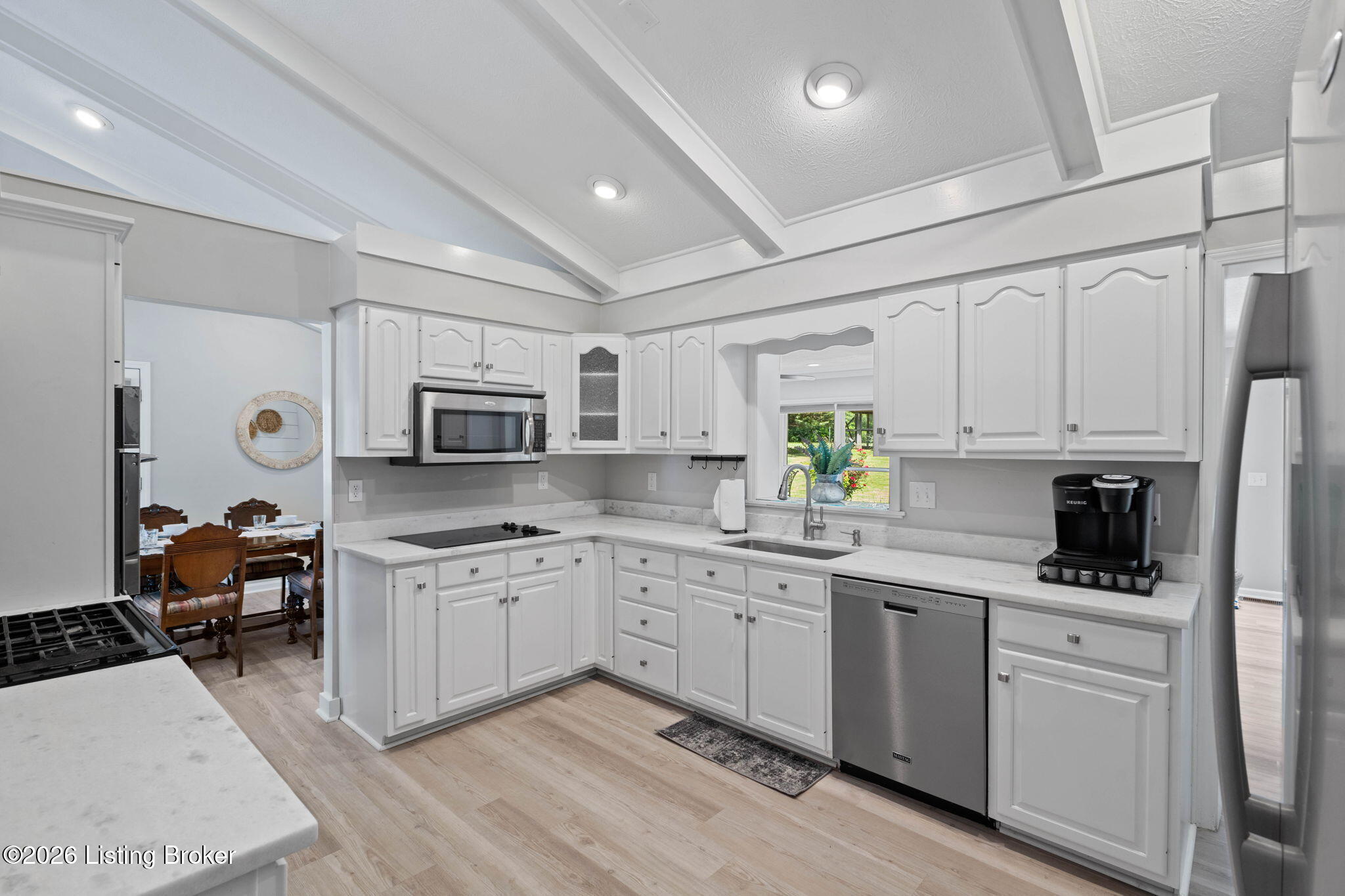 3406 Evergreen Cir Property Photo 6