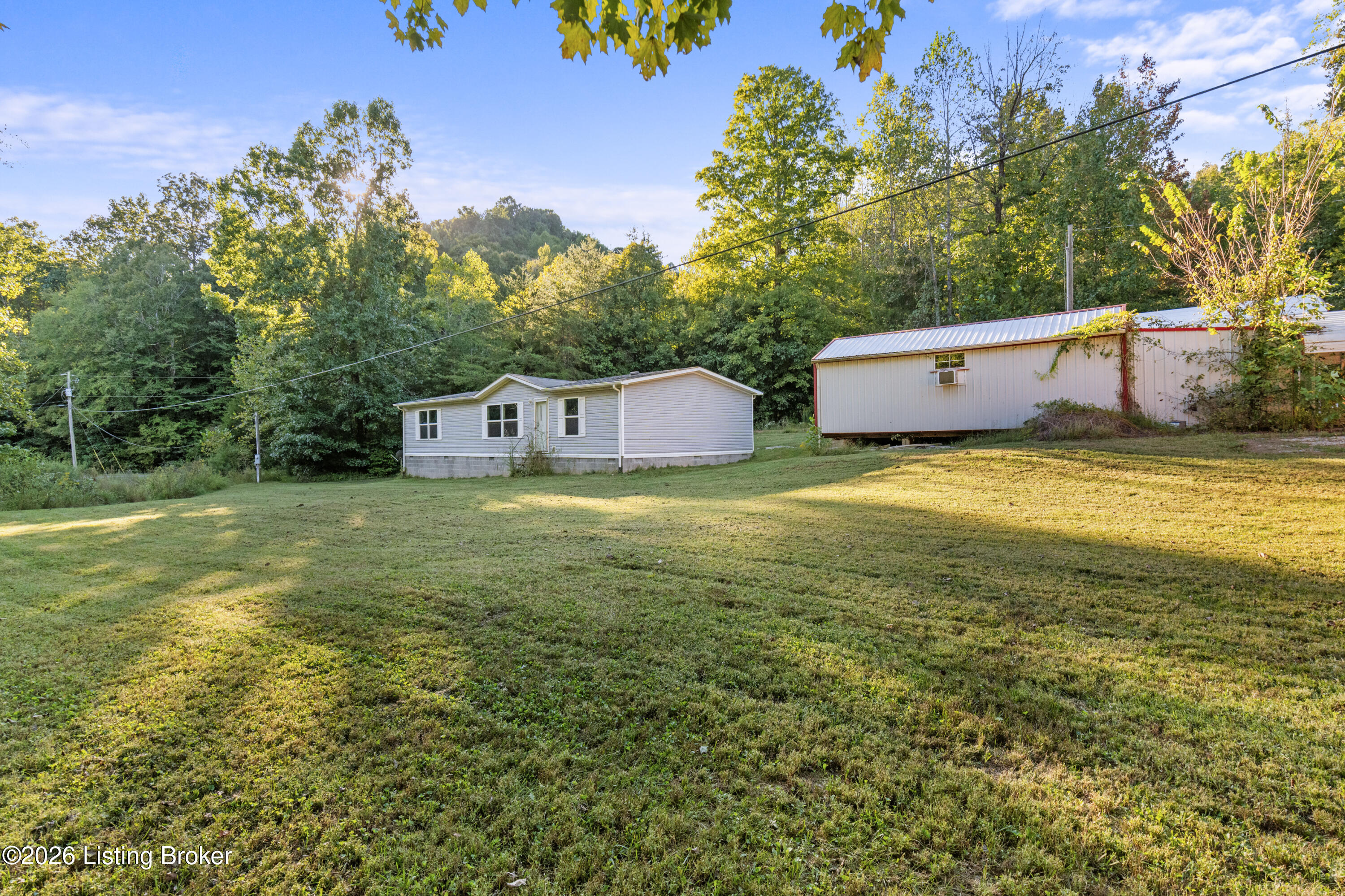 1001 Homestead Valley Rd Property Photo 2