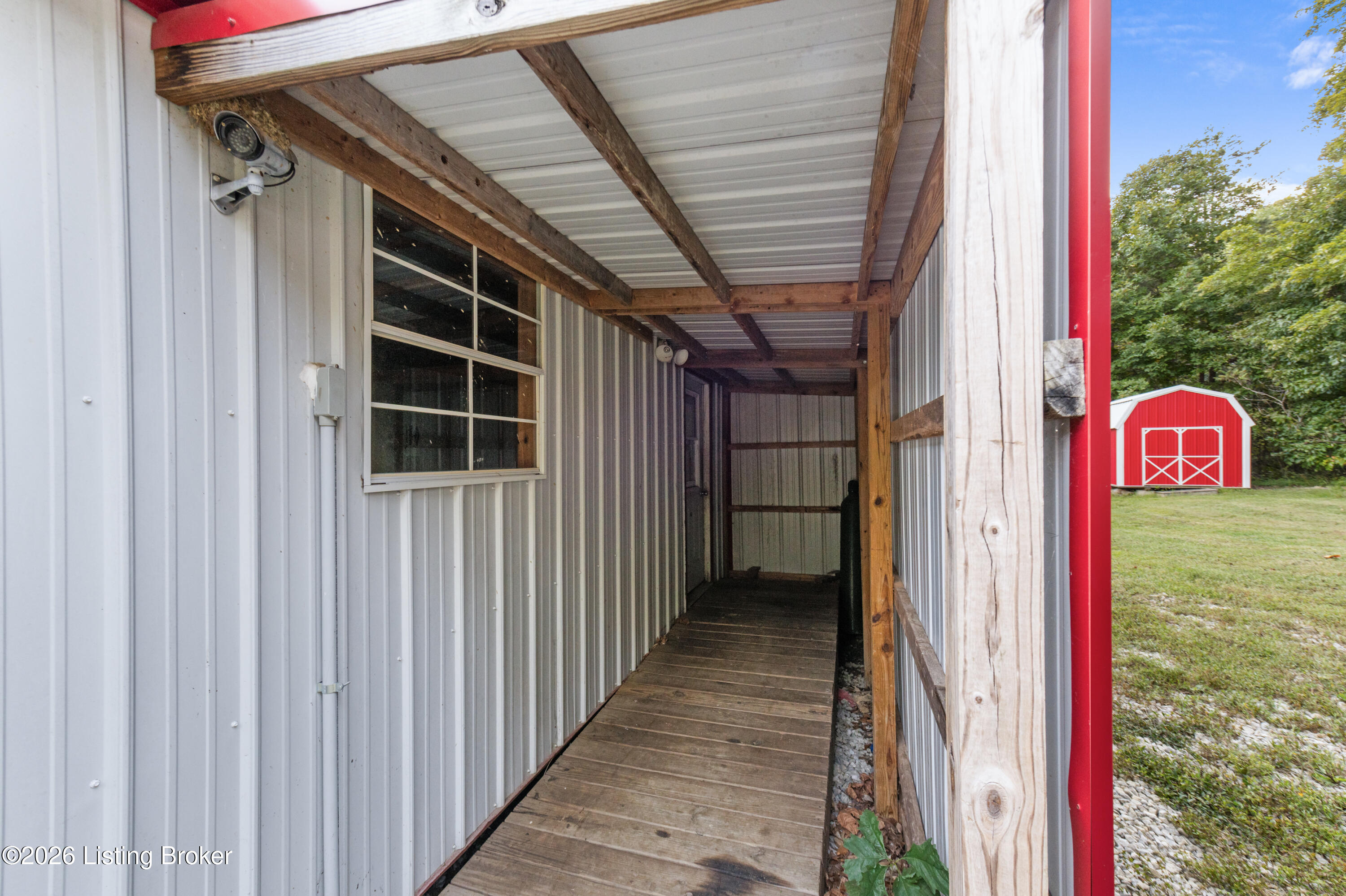 1001 Homestead Valley Rd Property Photo 35