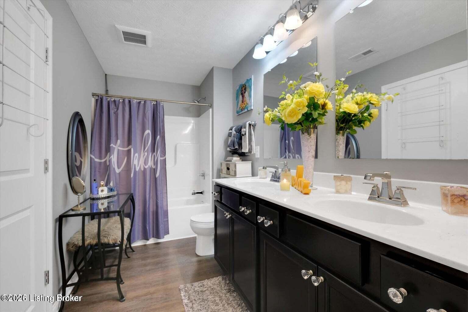 6522 Oak Village Dr Property Photo 15