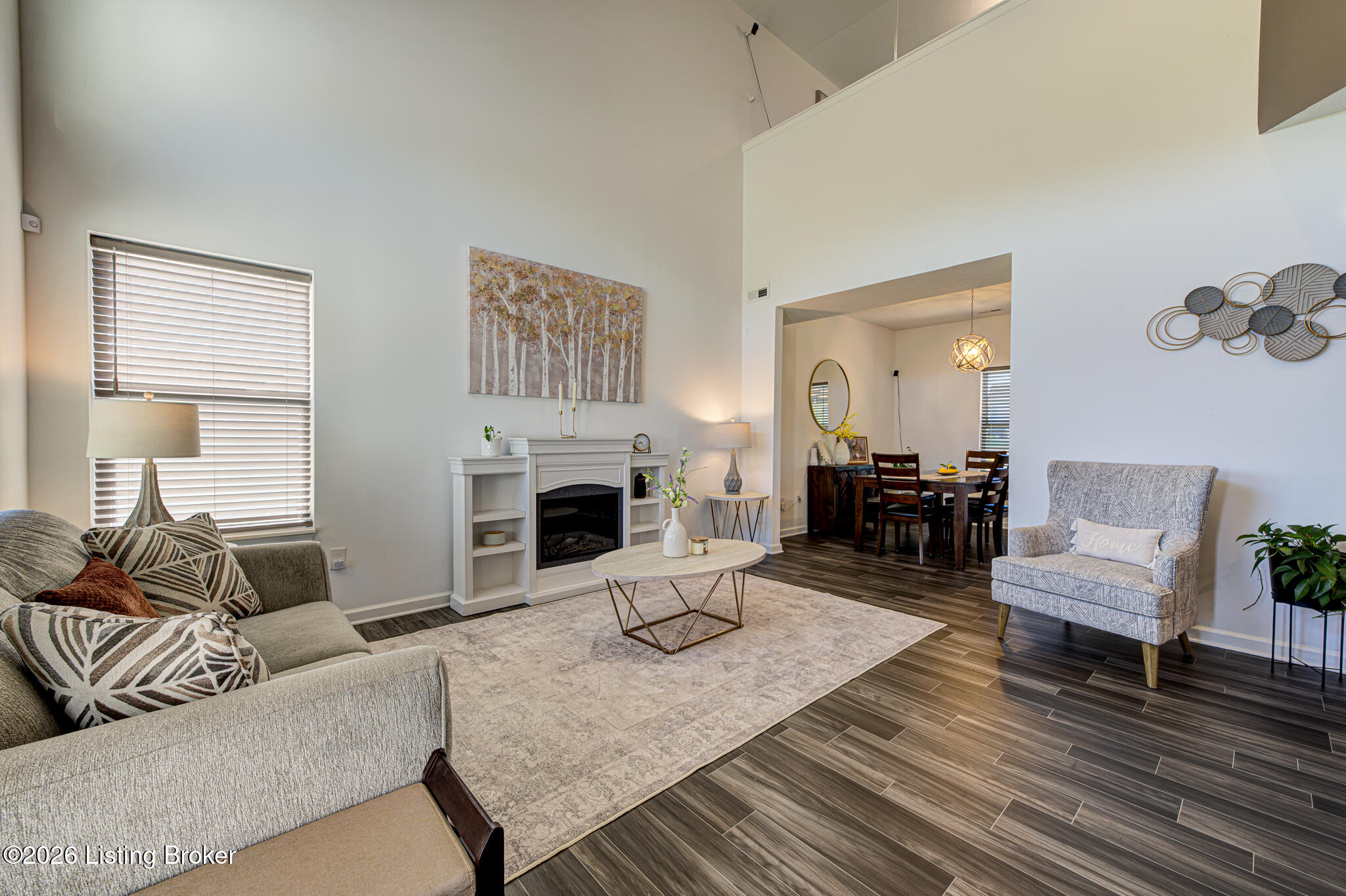 1025 Stratton Way Property Photo 5