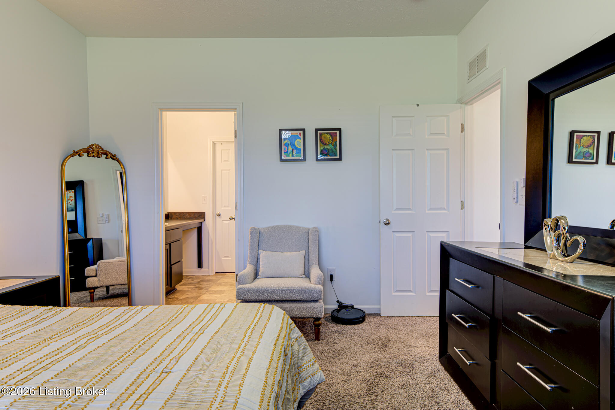 1025 Stratton Way Property Photo 17