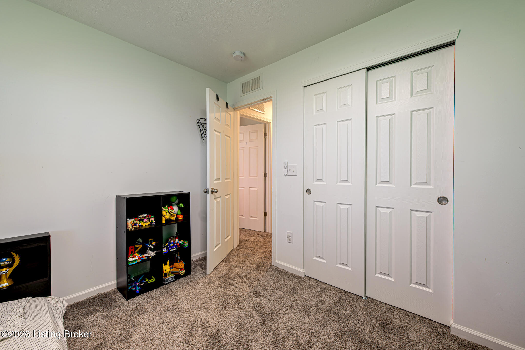 1025 Stratton Way Property Photo 25