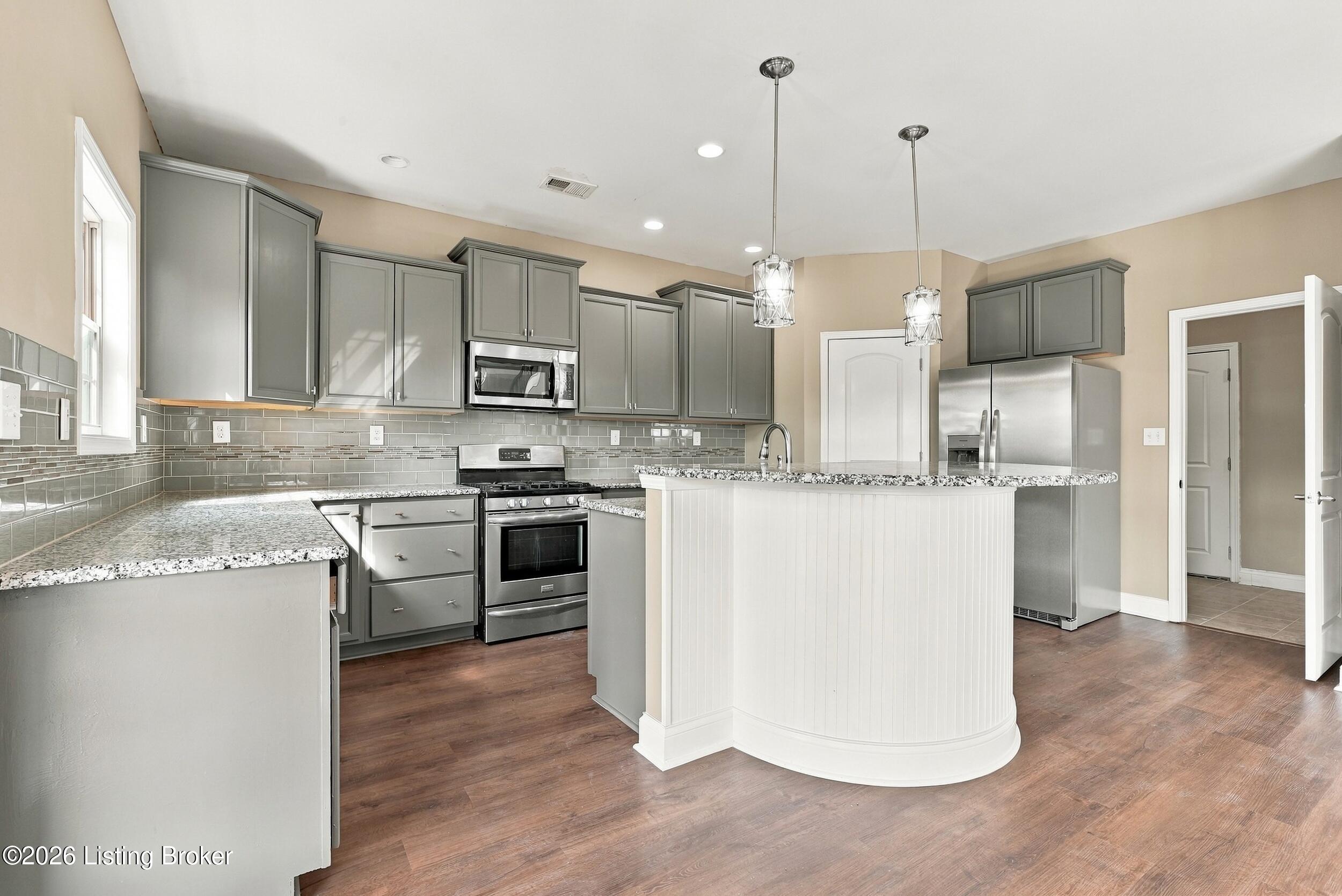 18103 Brightleaf Pl Property Photo 29
